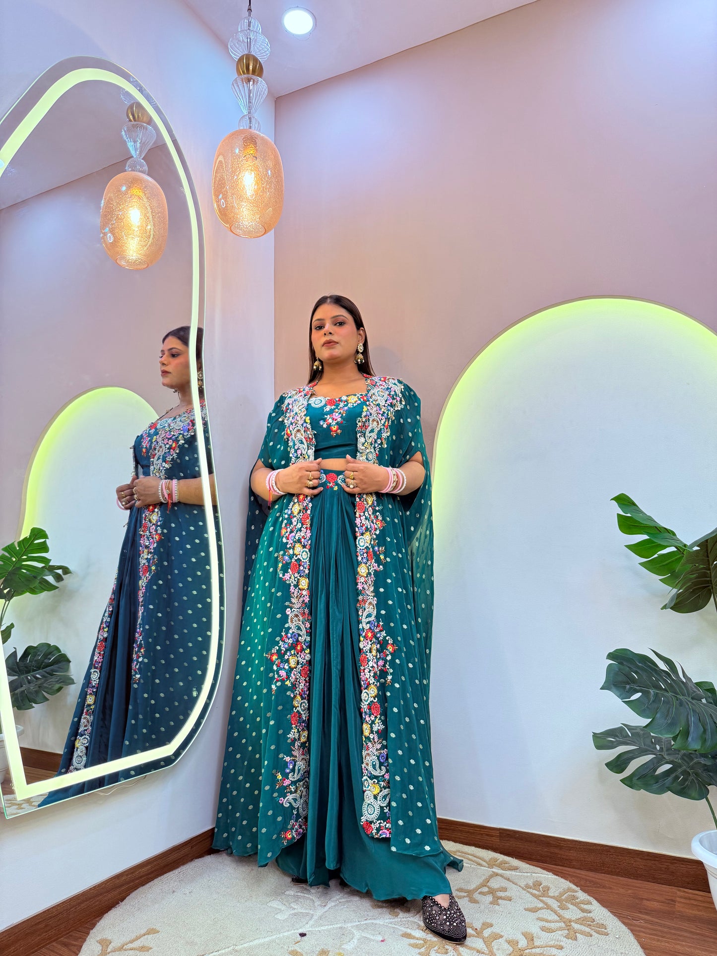 " RUBINA " CAPE STYLE