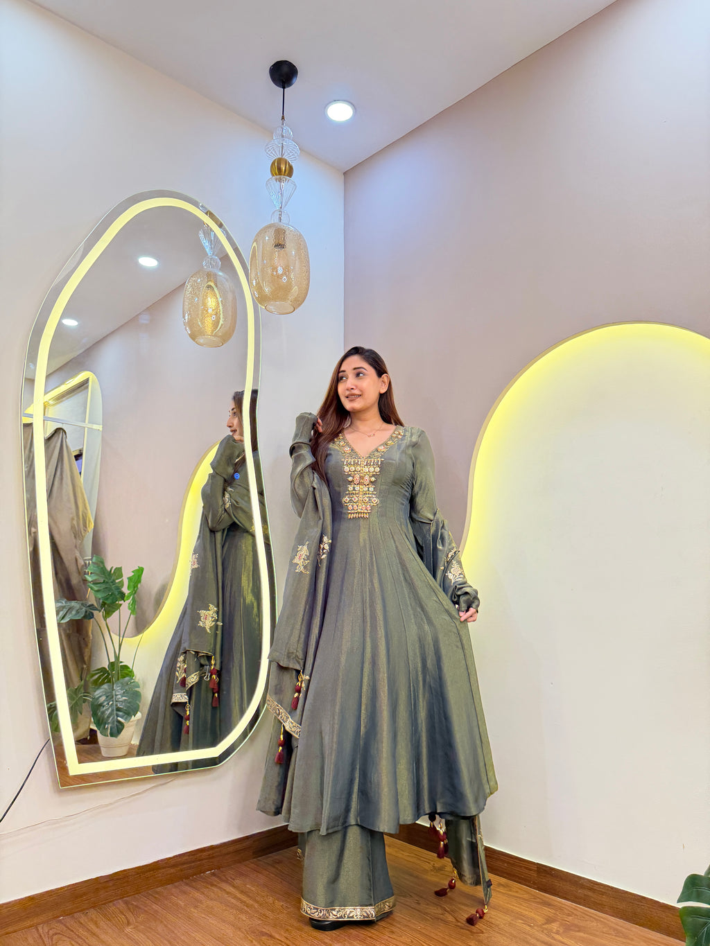 E283 3PC ANARKALI SUIT