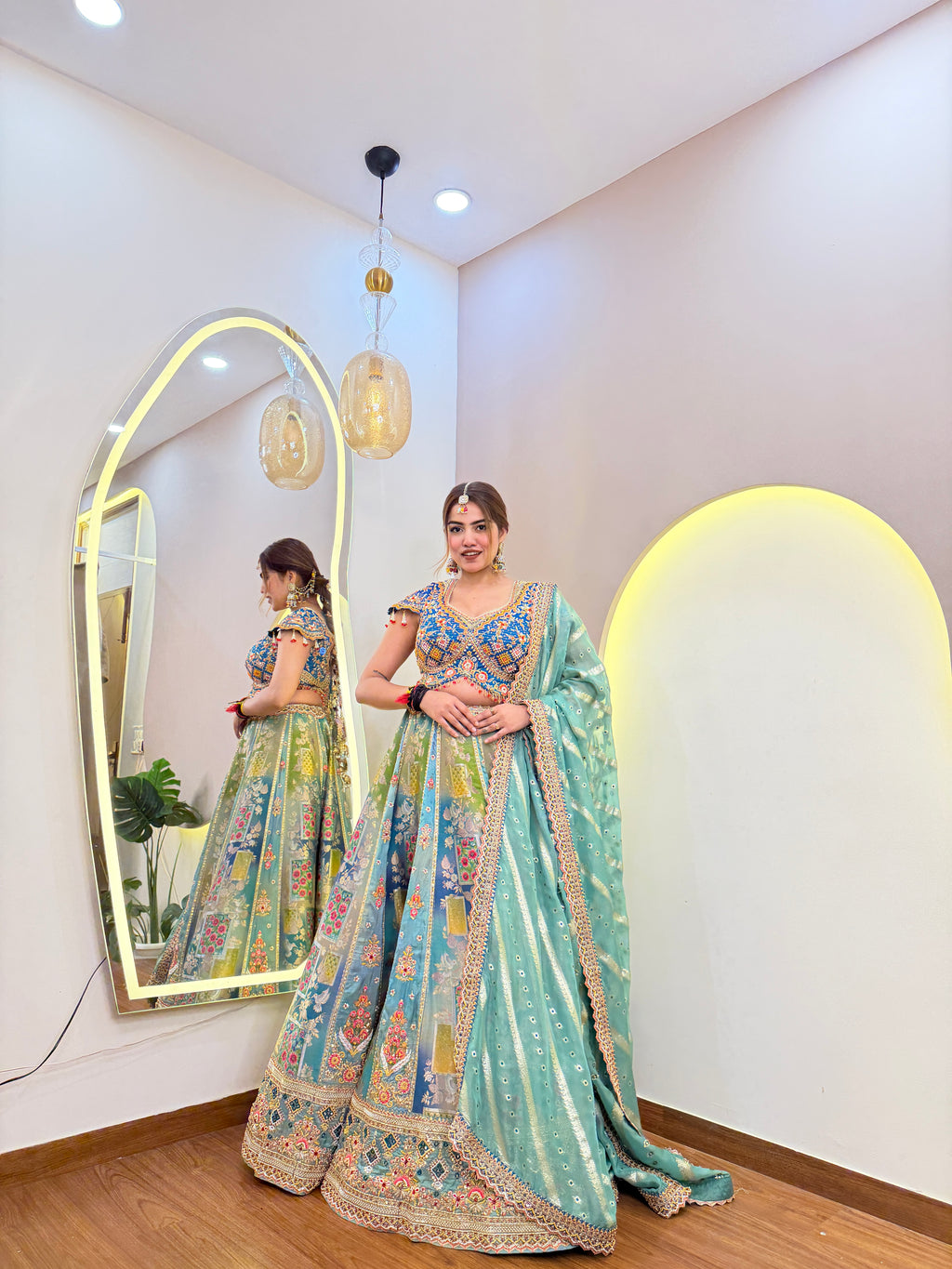 E649 AARFA REGAL LEHENGA