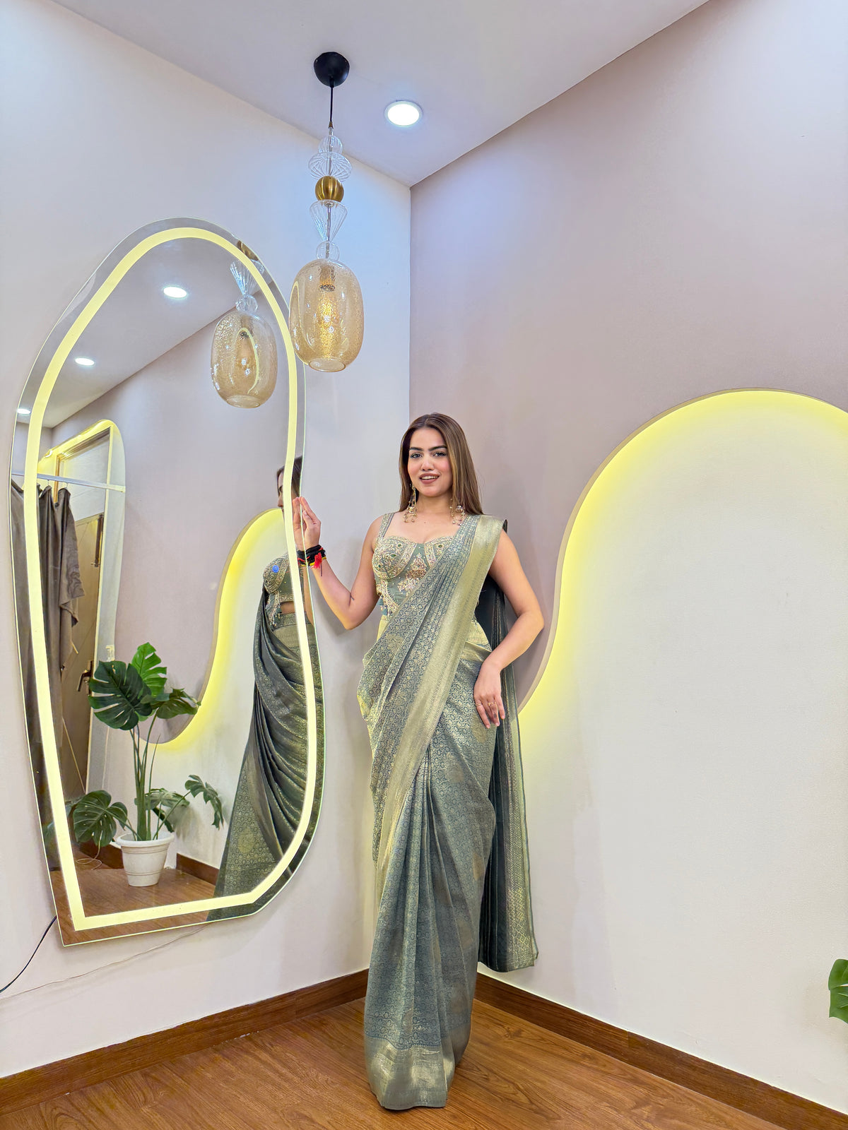 E585 BANARSI DRAPE SAREE