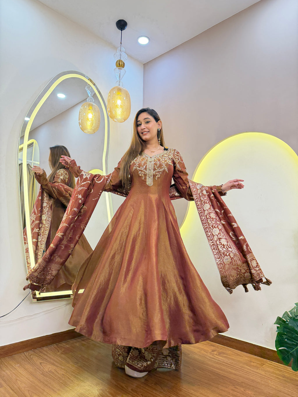 E916 3PC ANARKALI SUIT