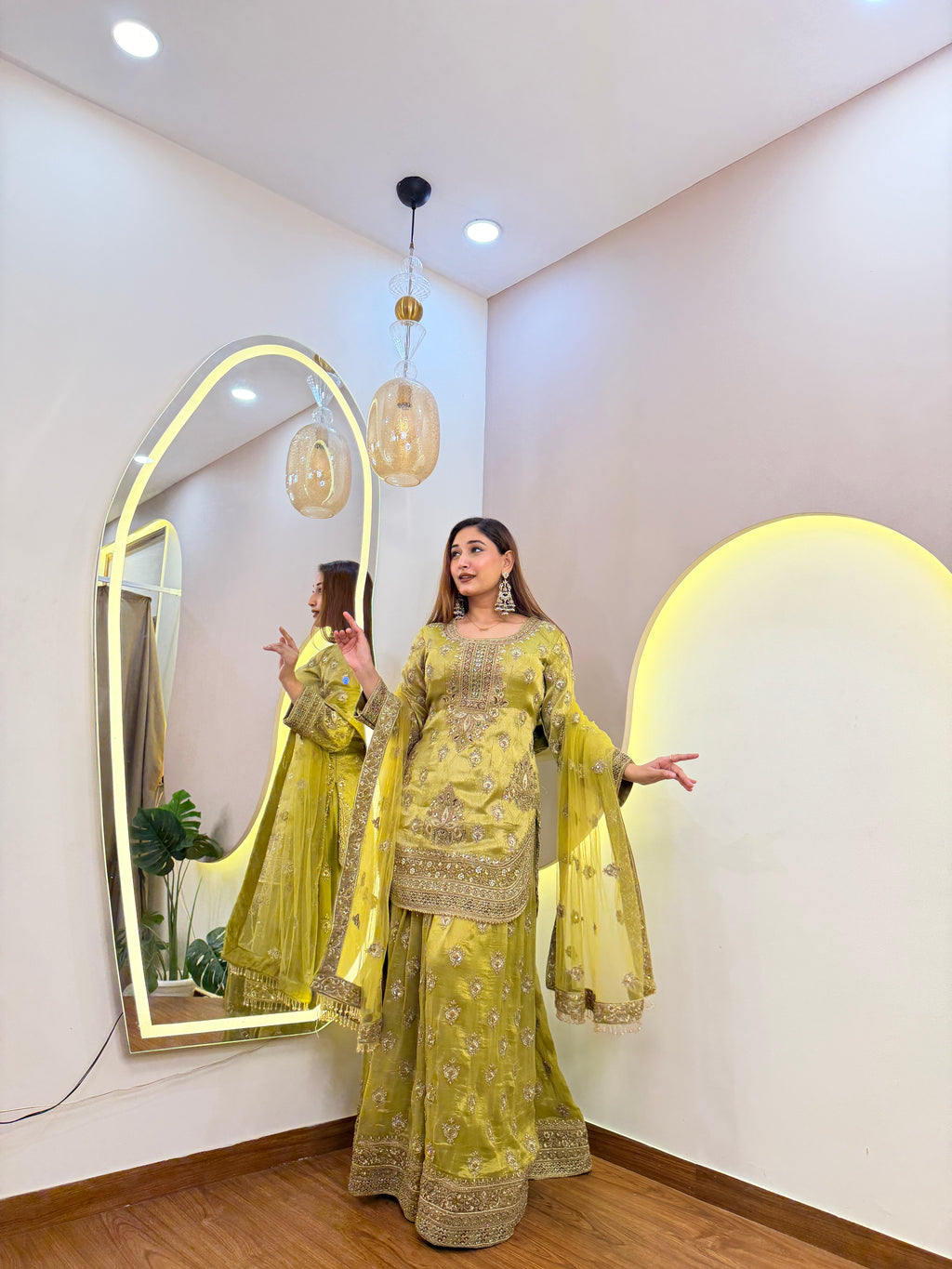 E653 3PC SHARARA SUIT