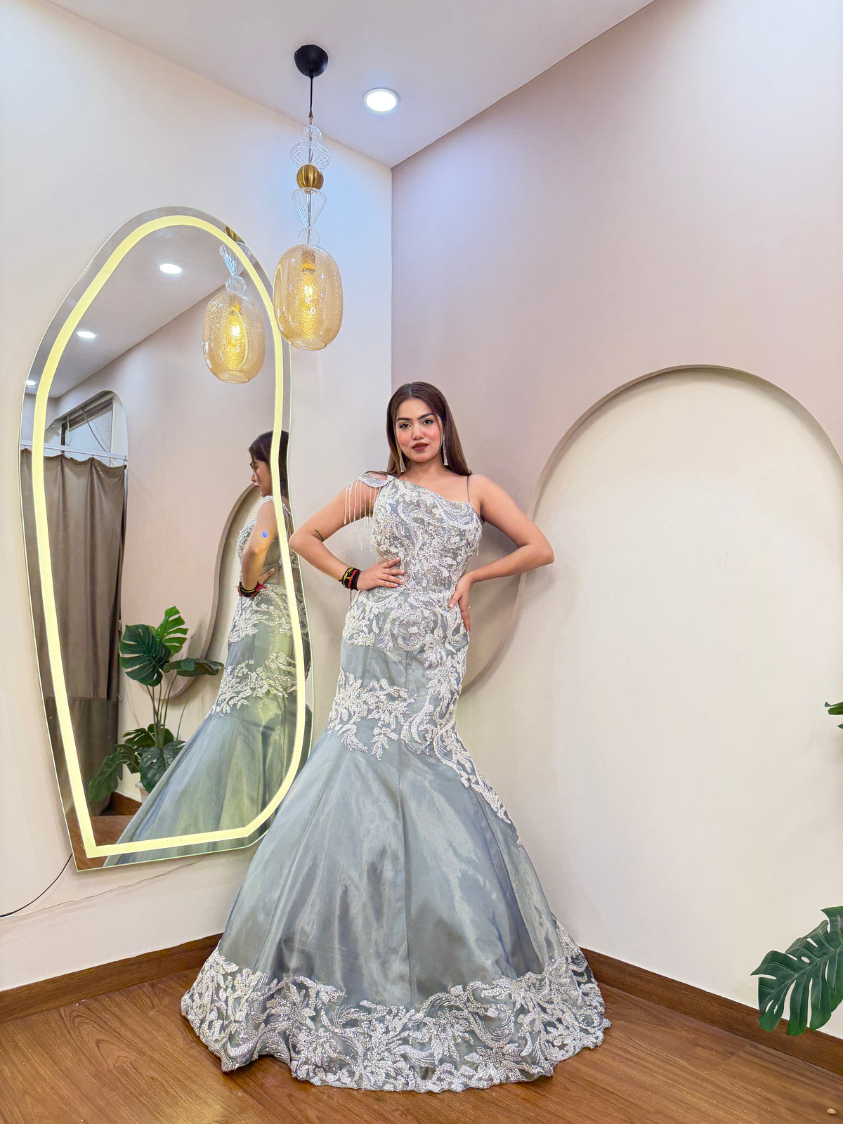E526 AARFA REGAL MERMAID GOWN