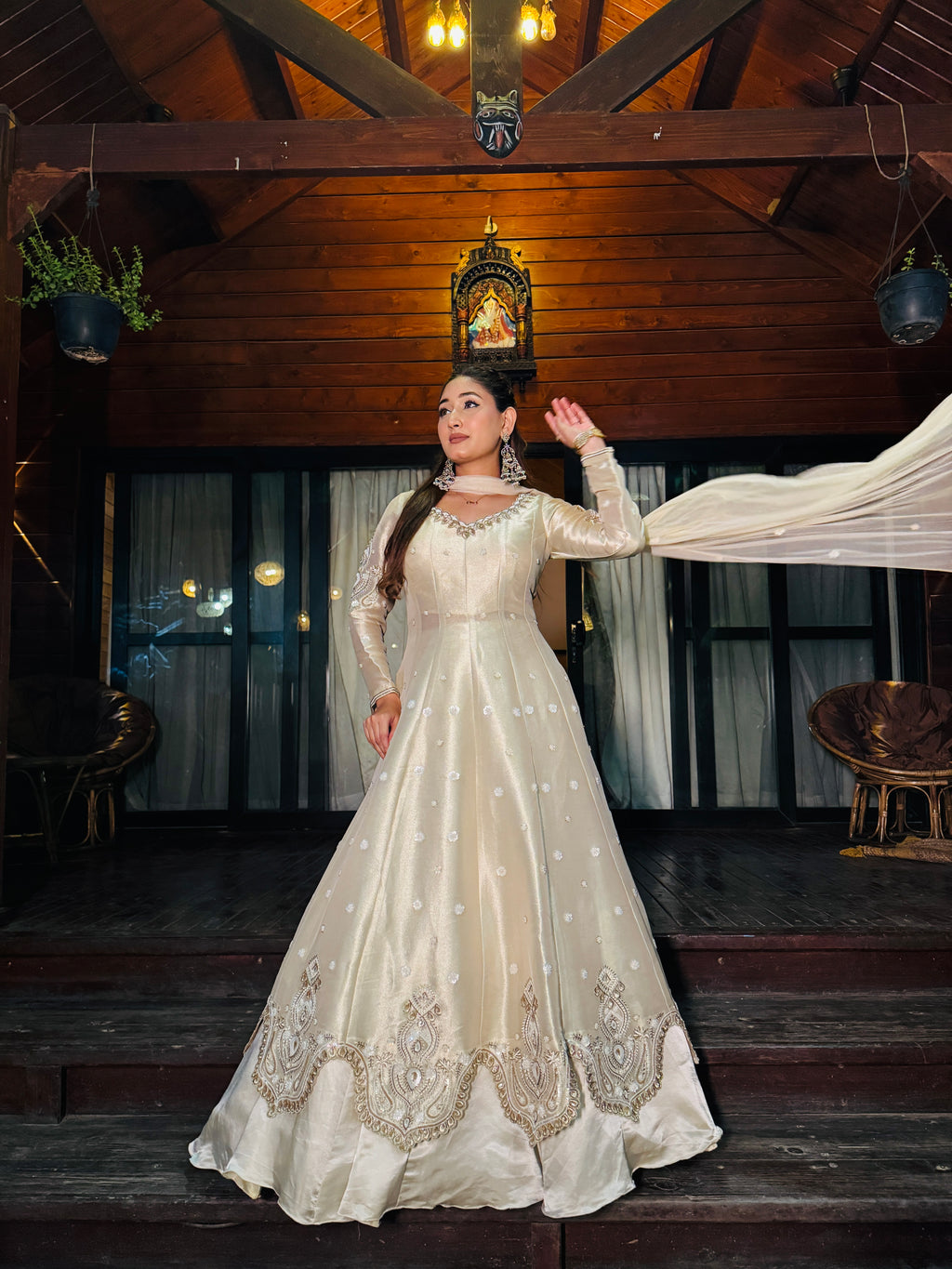E176 AARFA REGAL ANARKALI