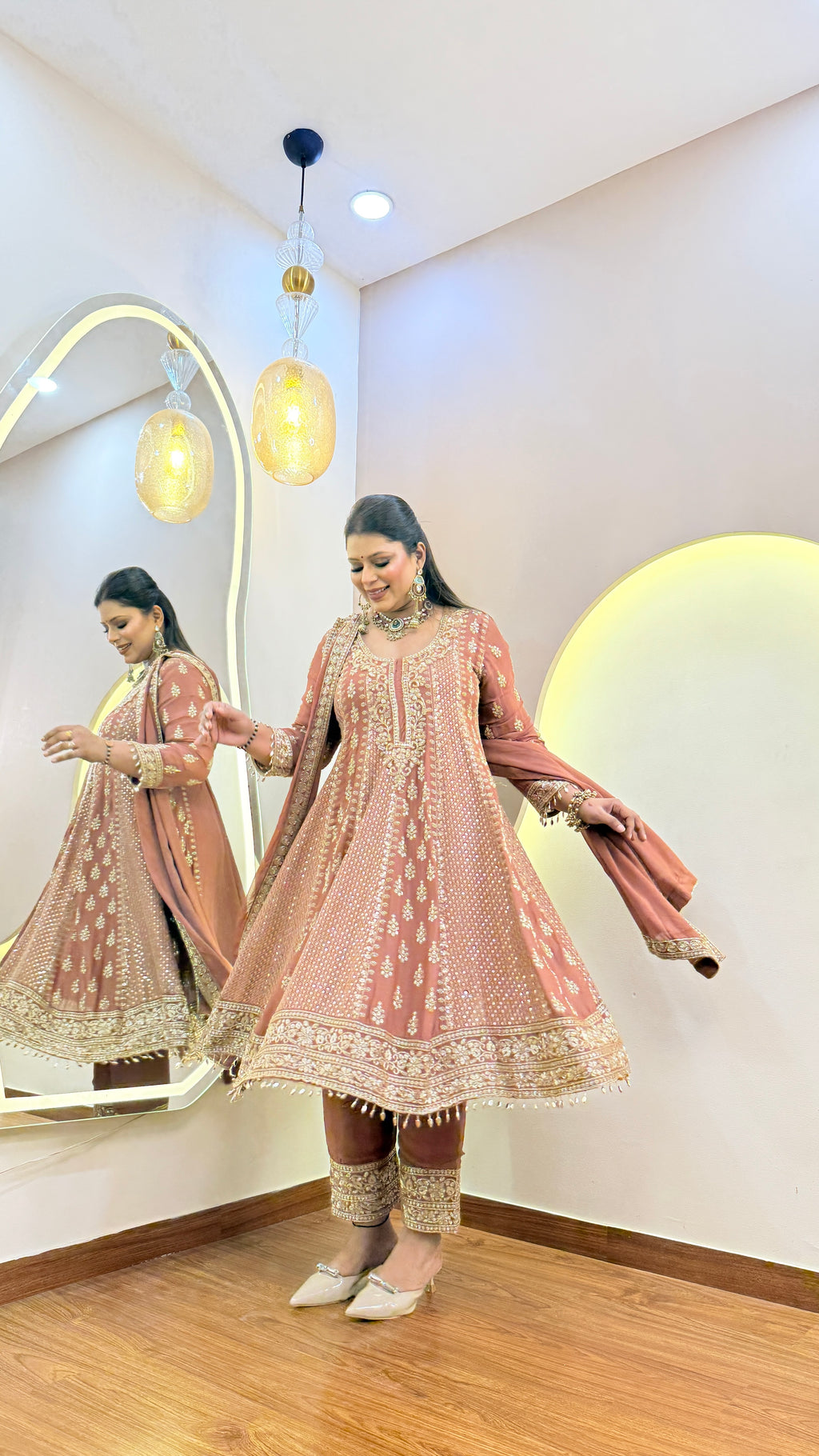 E943 PREMIUM ANARKALI SUIT