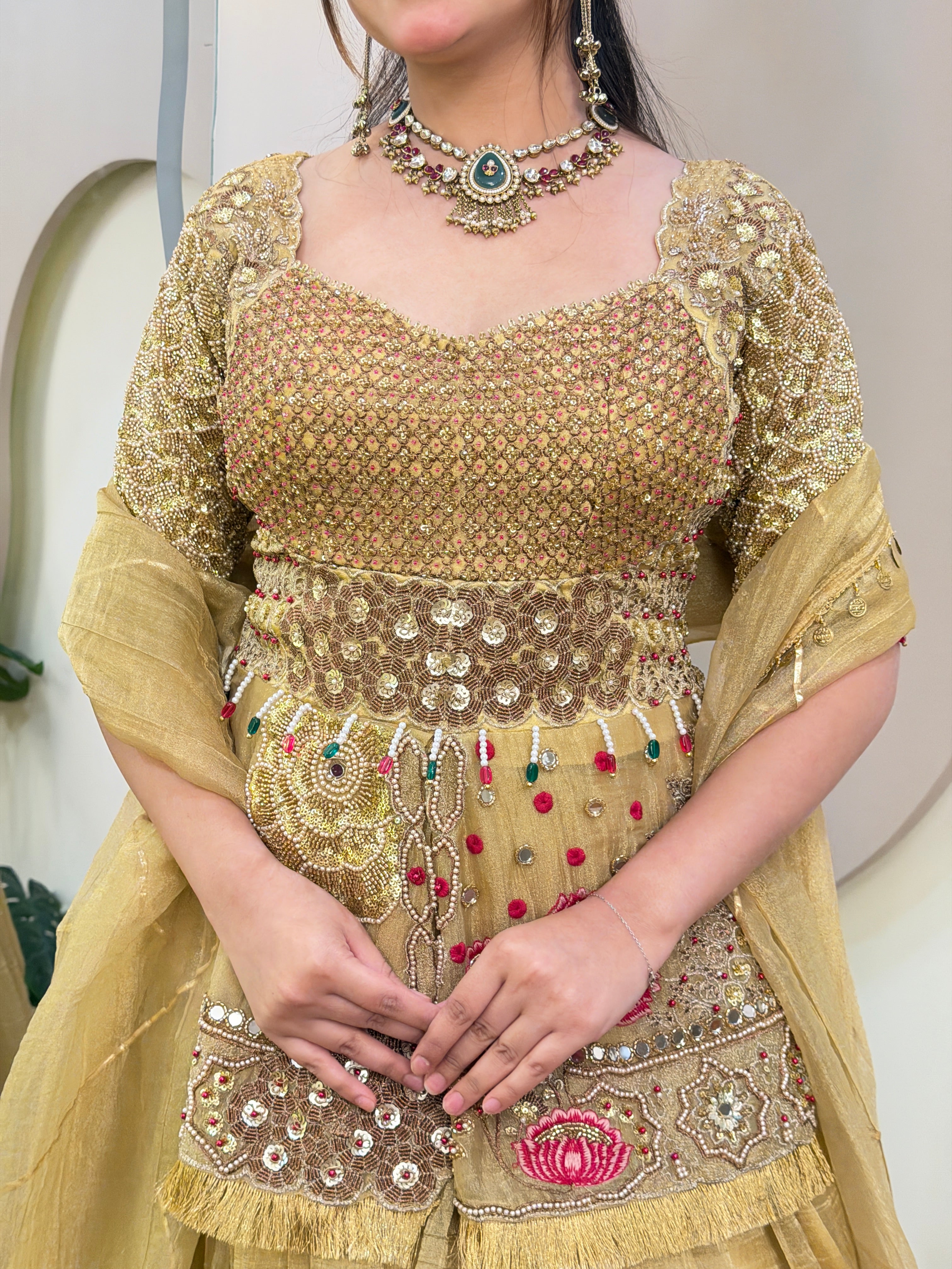 E324 AARFA REGAL LEHENGA