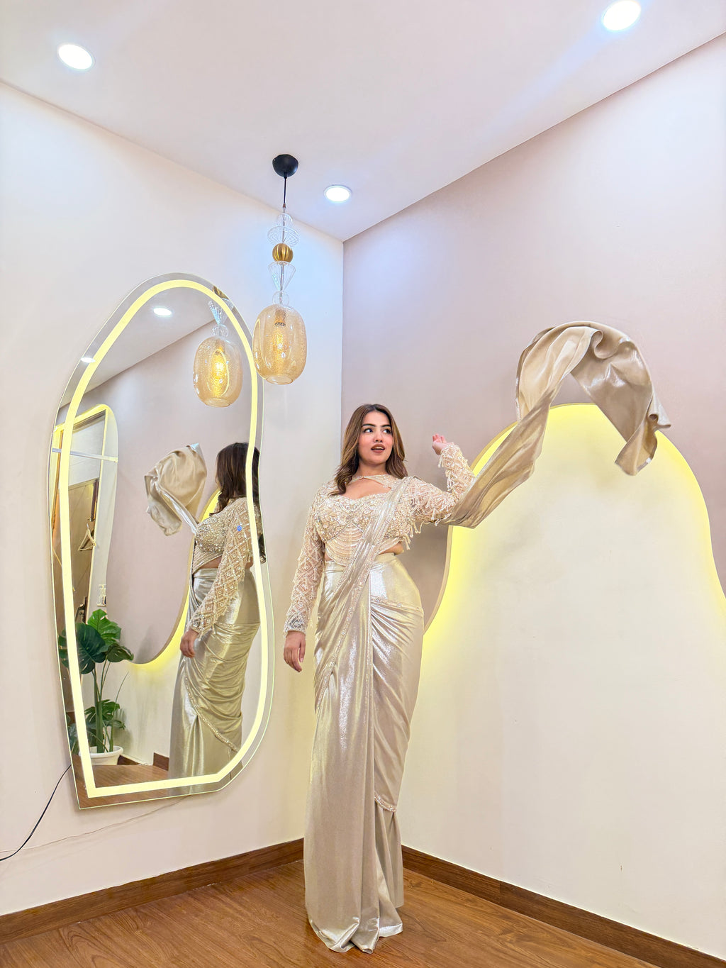E696 AARFA REGAL DRAPE SAREE
