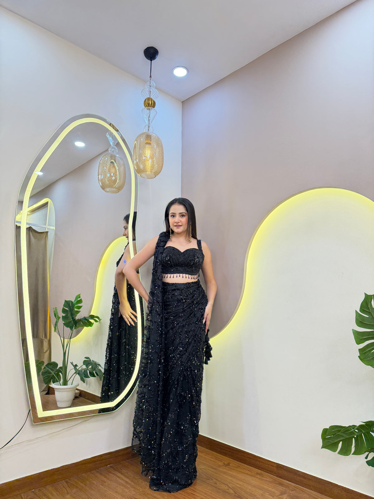 E608 AARFA REGAL DRAPE SAREE