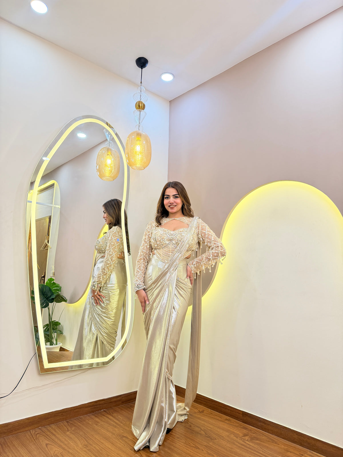 E696 AARFA REGAL DRAPE SAREE