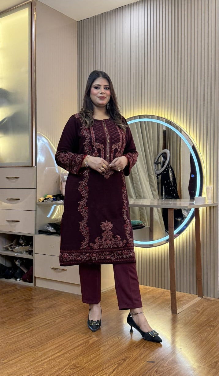 SUMAYA WOOLEN PHIRAN