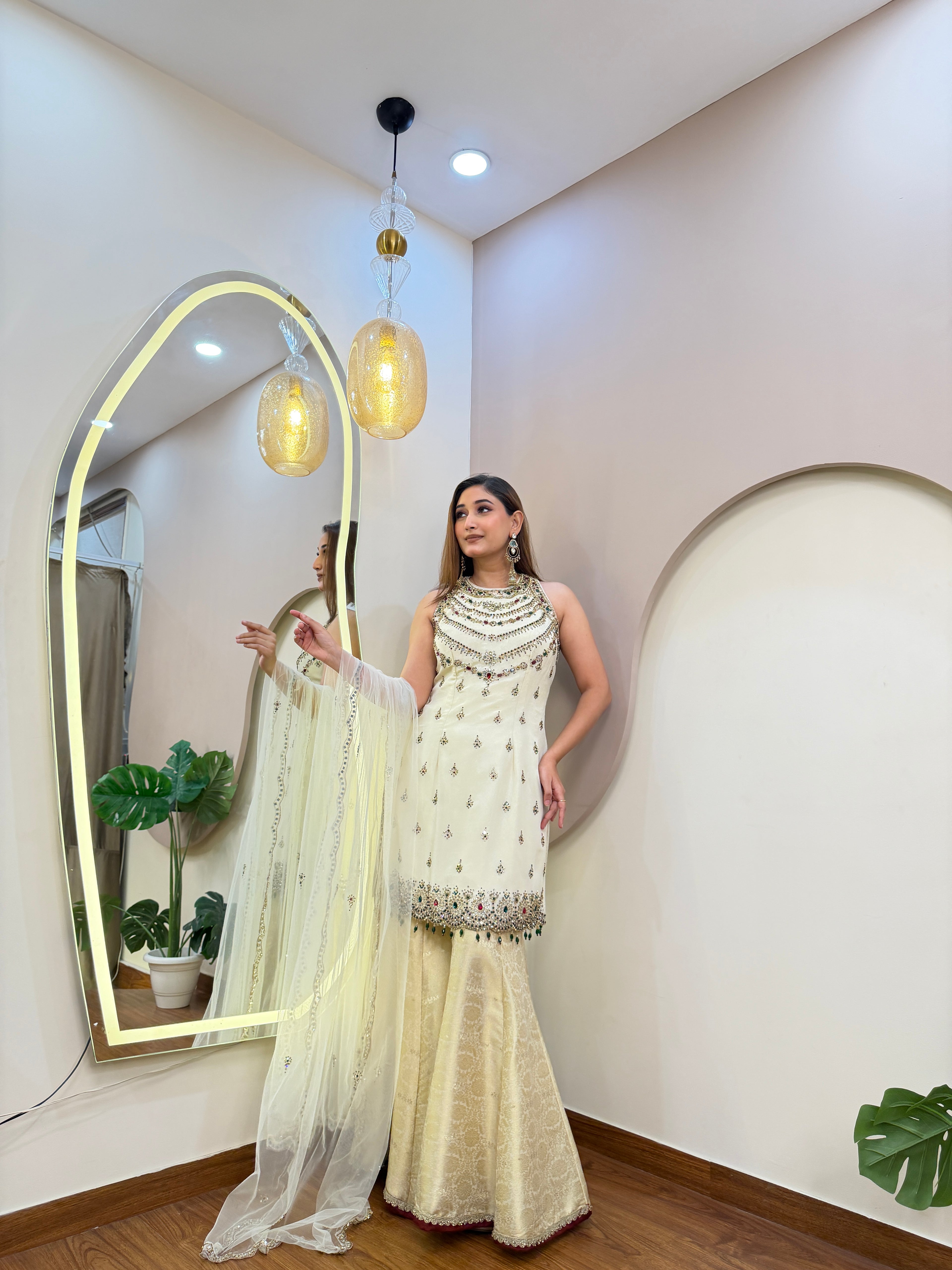 E996 AARFA REGAL SHARARA SUIT