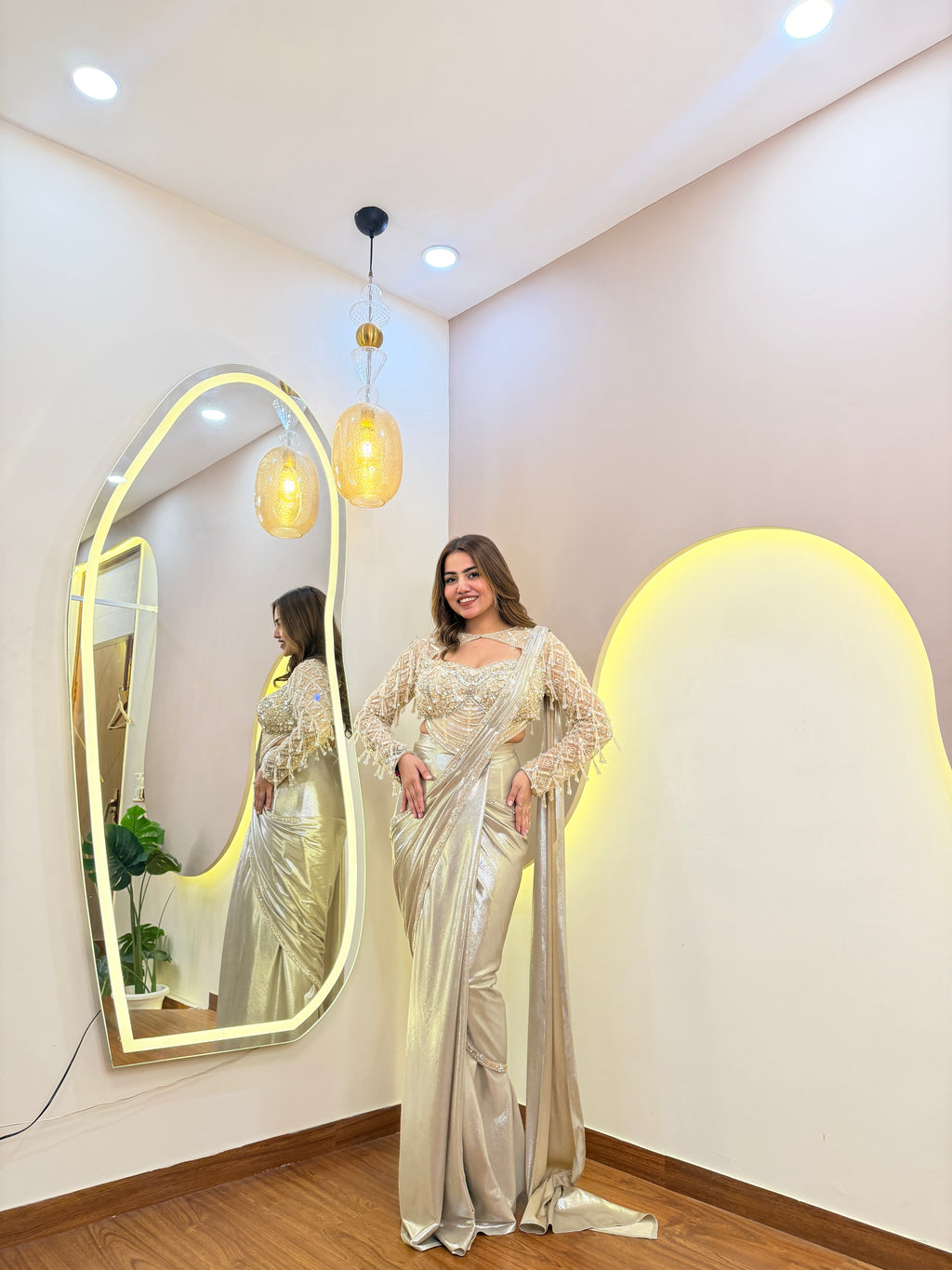 E696 AARFA REGAL DRAPE SAREE