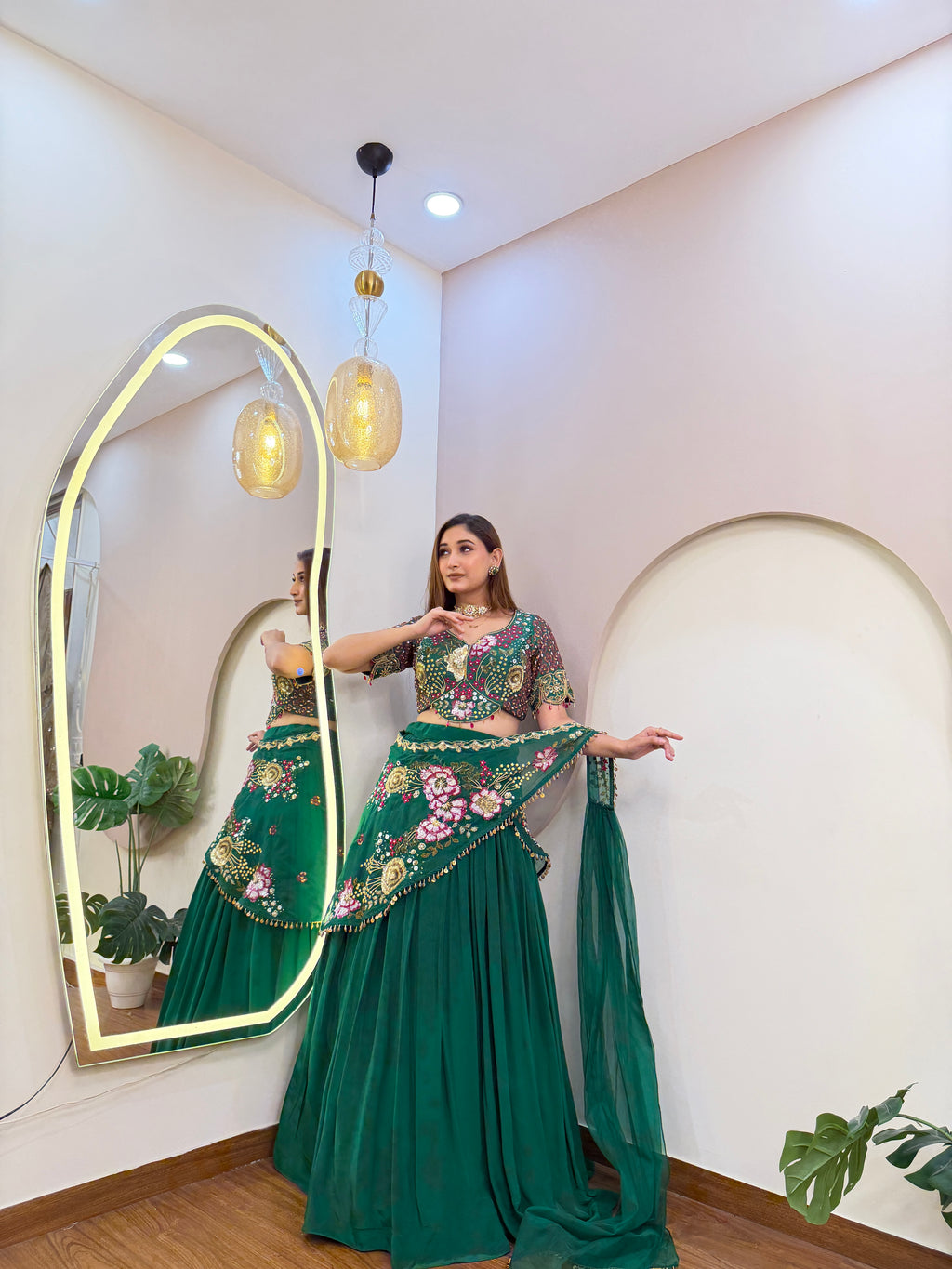 E450 AARFA REGAL LEHENGA SAREE
