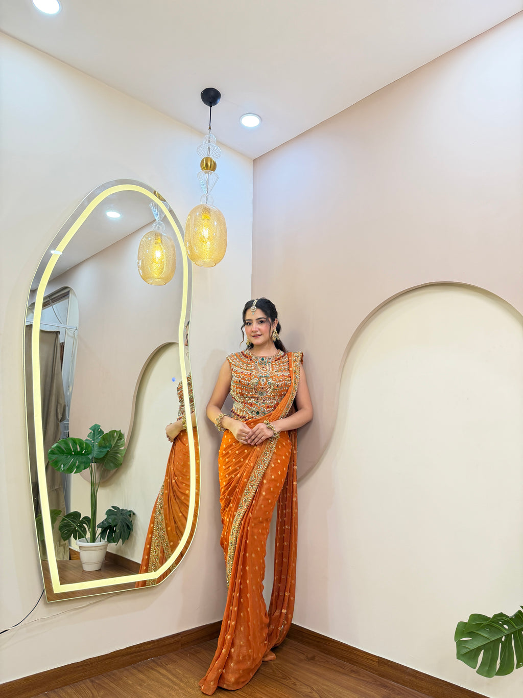 E423 AARFA REGAL DRAPE SAREE