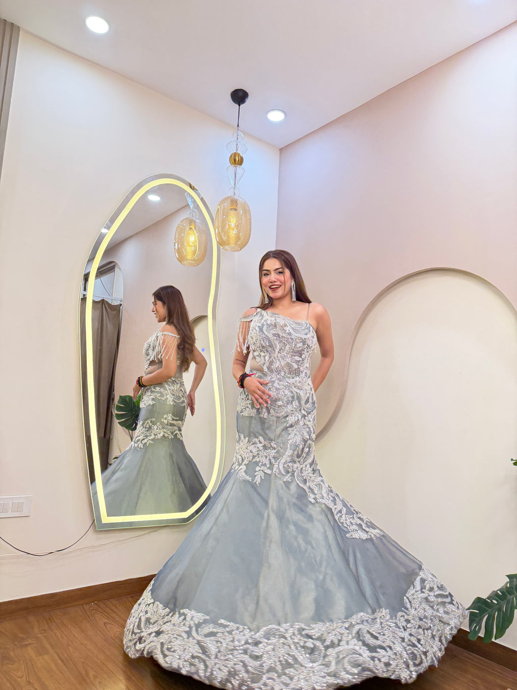 E526 AARFA REGAL MERMAID GOWN