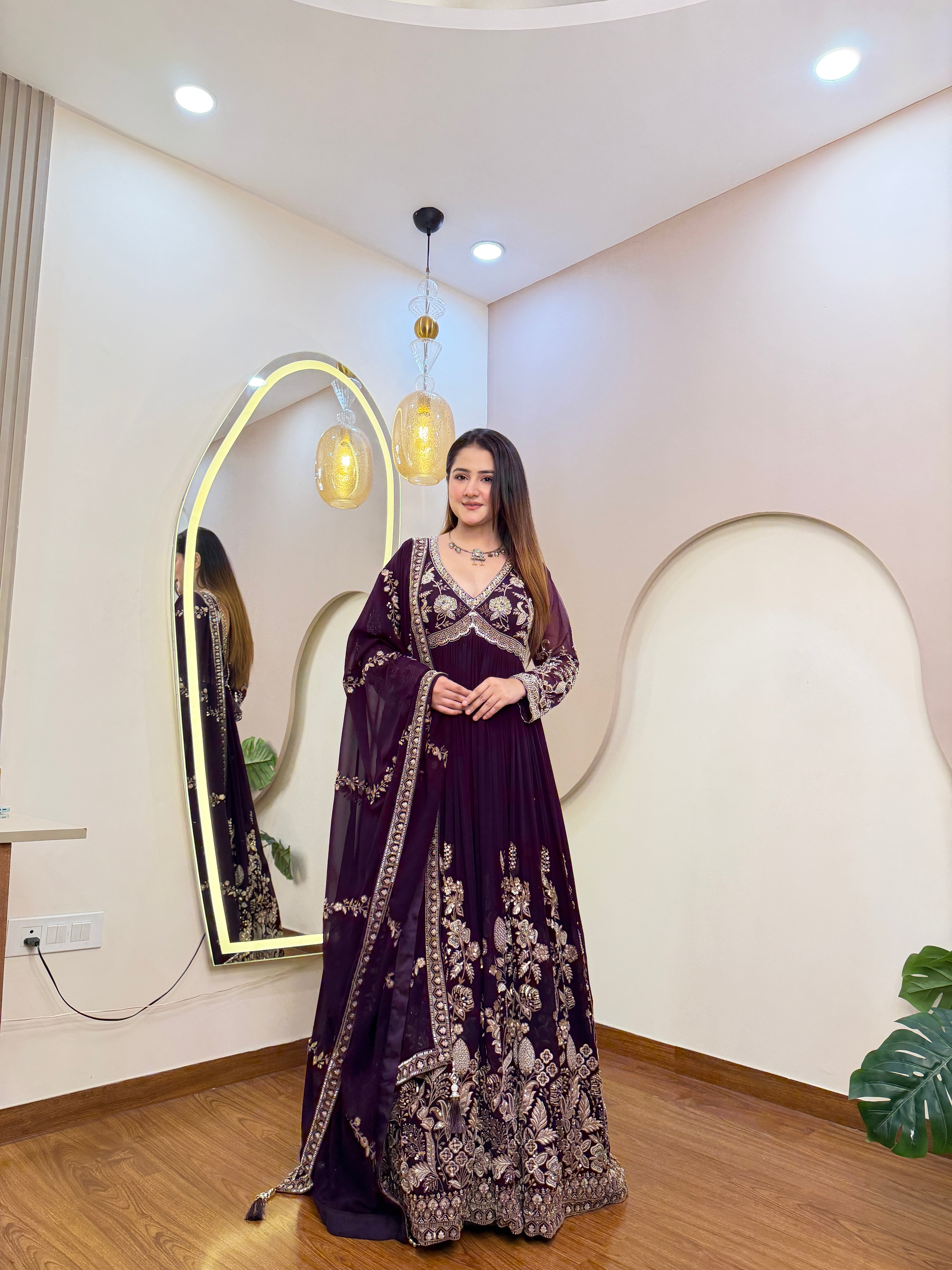 E345 AARFA REGAL ANARKALI