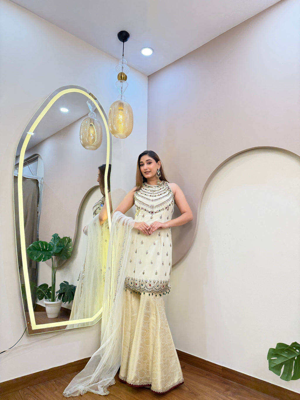 E996 AARFA REGAL SHARARA SUIT