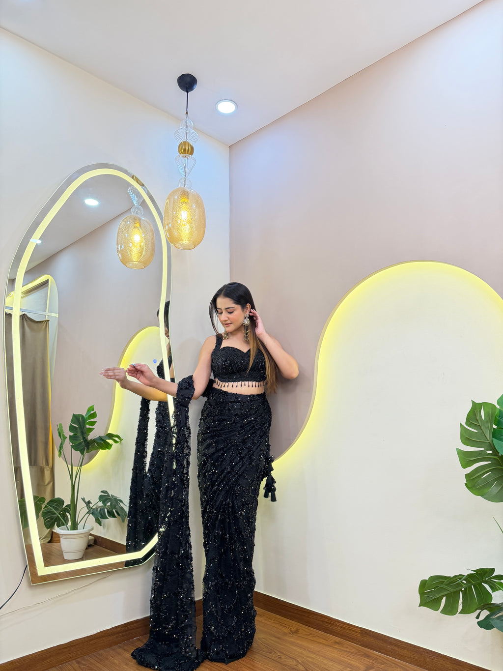 E608 AARFA REGAL DRAPE SAREE
