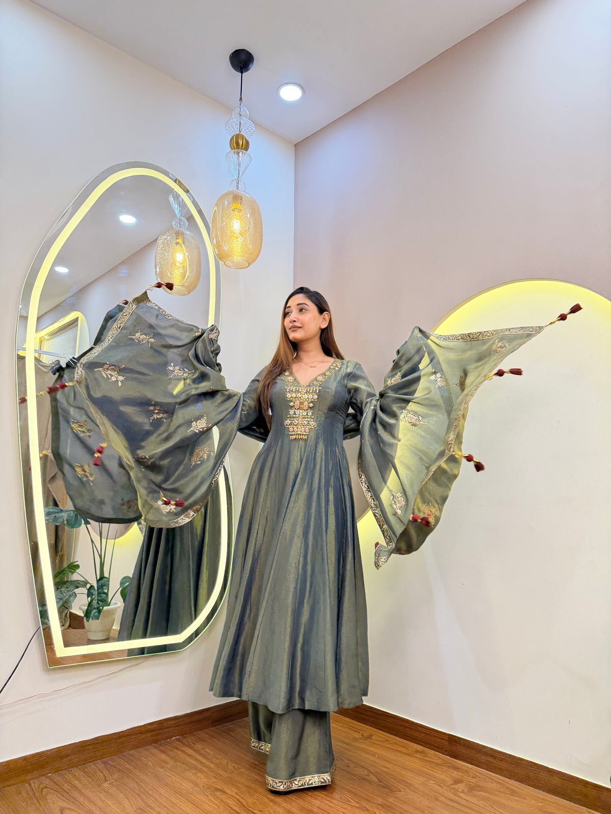 E283 3PC ANARKALI SUIT