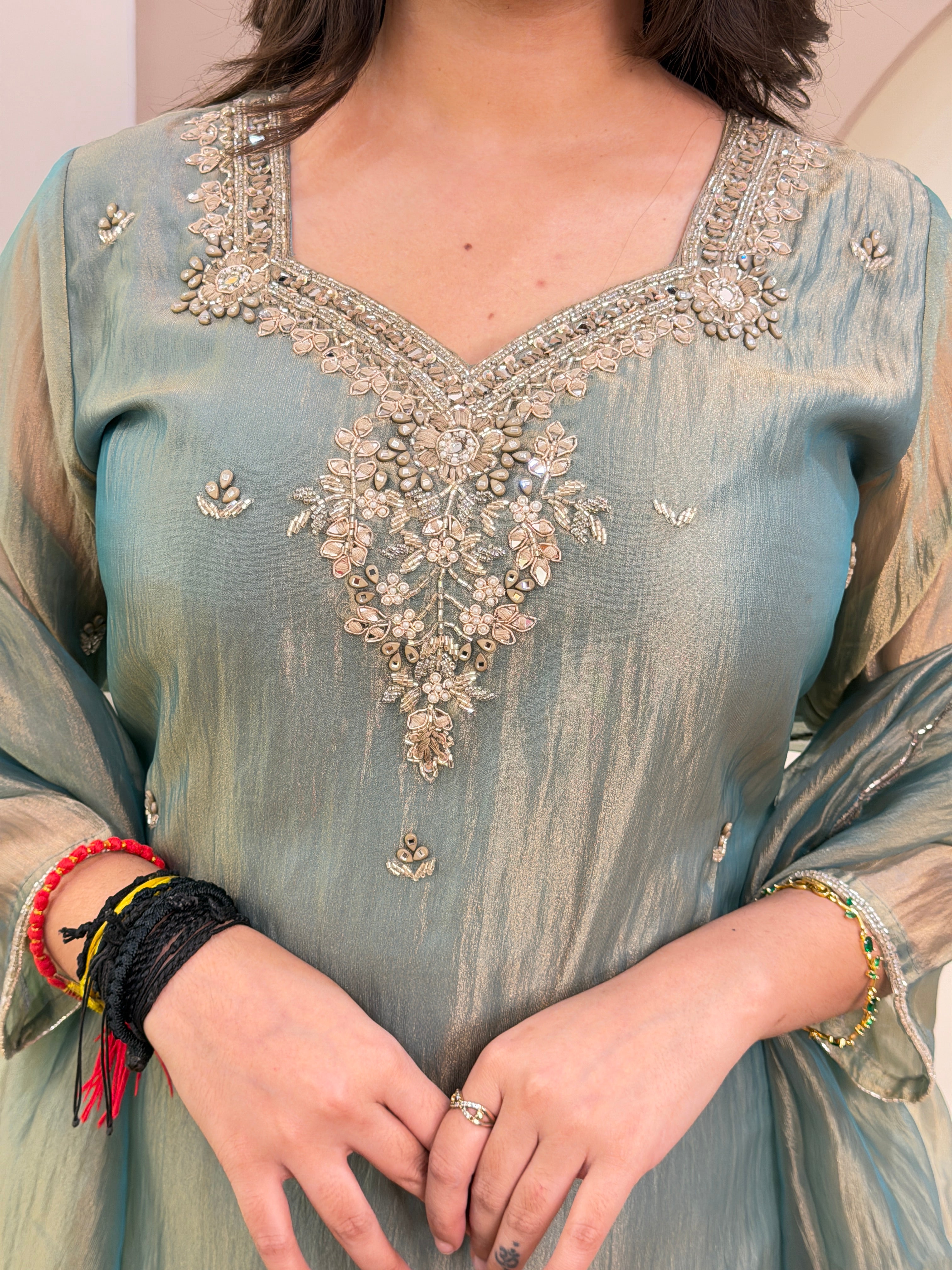 E137 3PC SHARARA SUIT