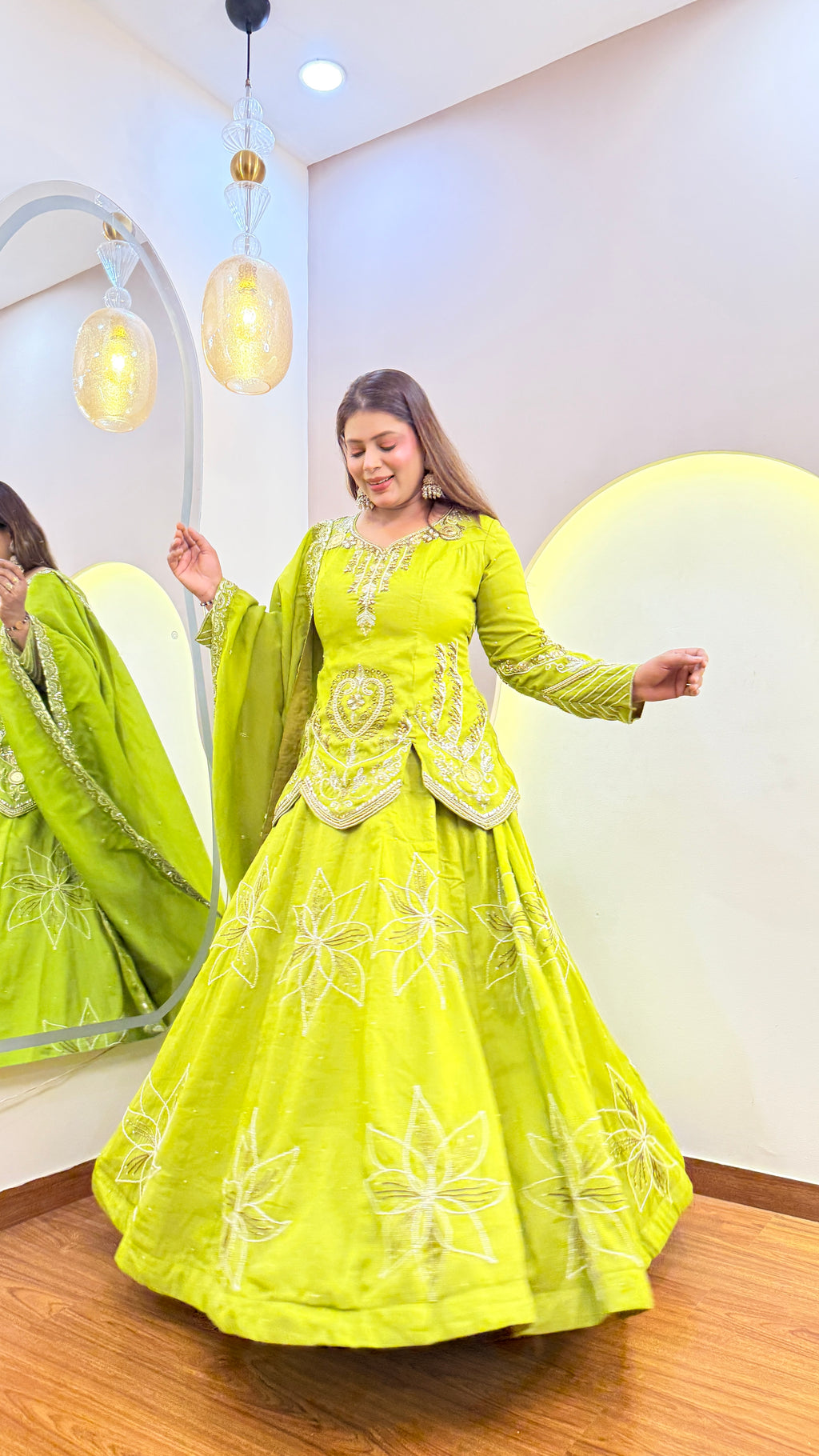 F7 LEHENGA WITH KURTI SET