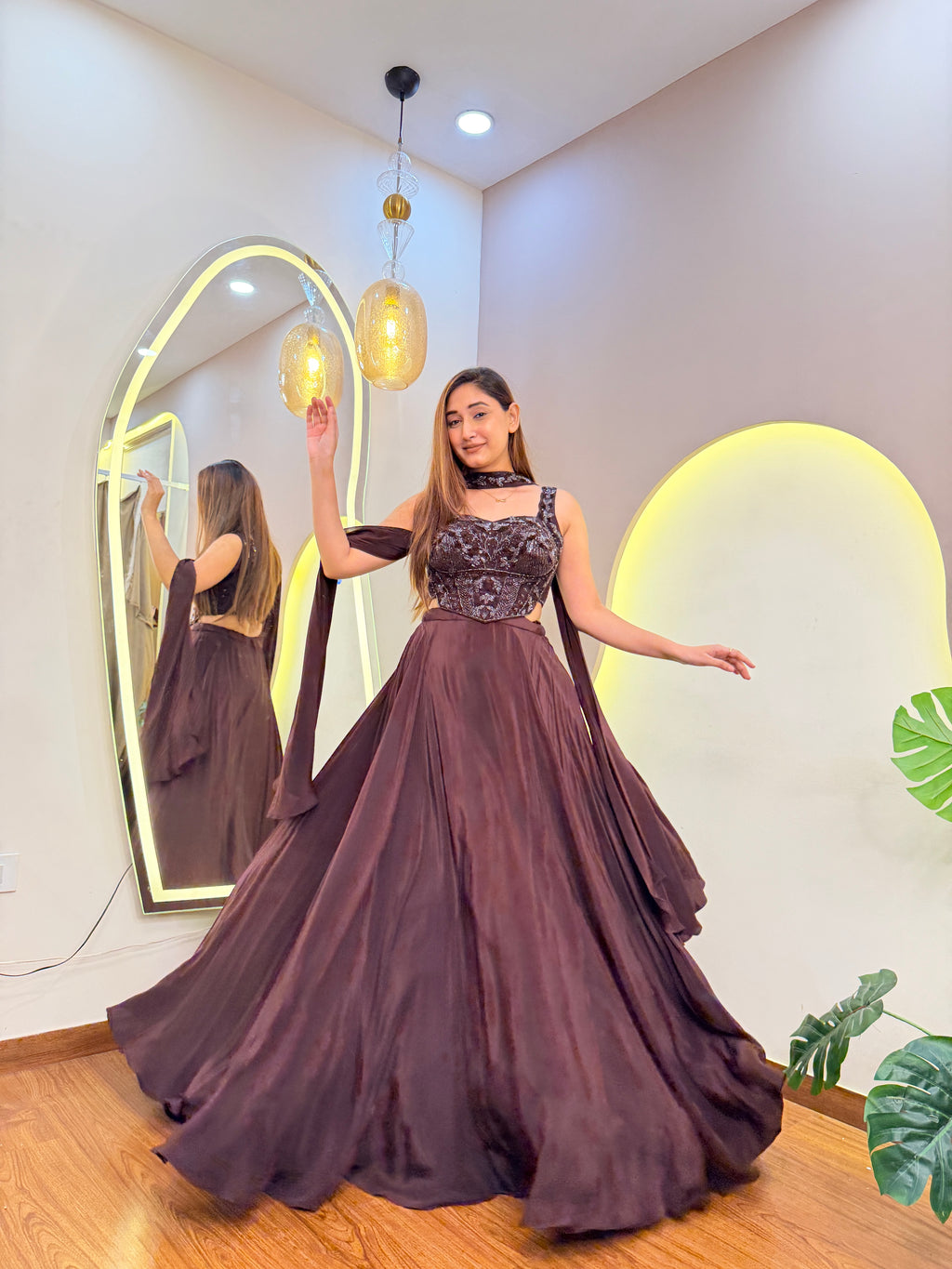 D713  LEHNGA CHOLI