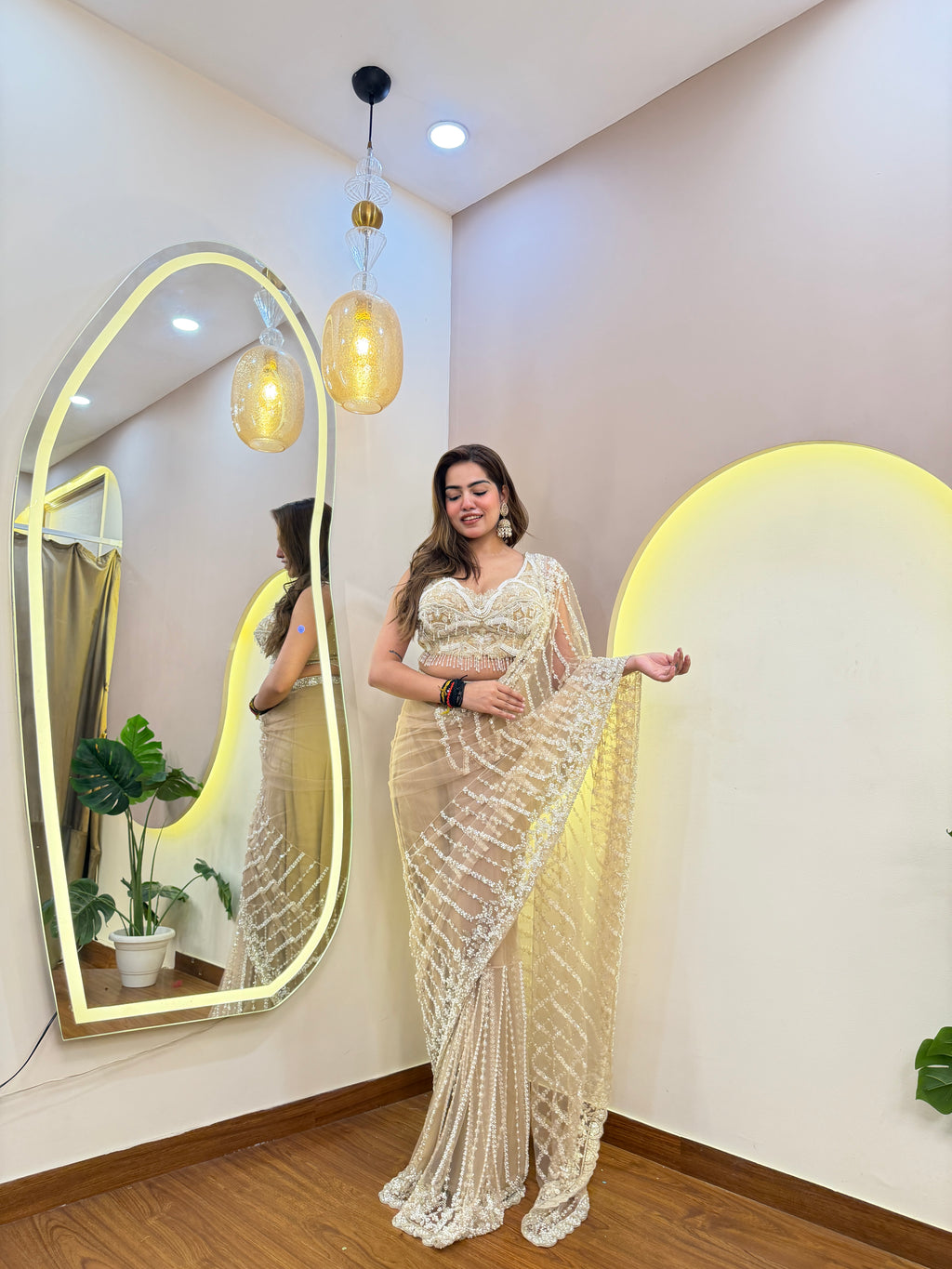E192 AARFA REGAL SAREE￼