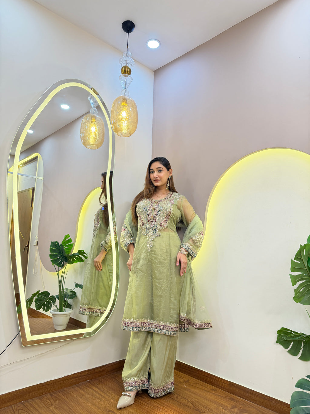 E841 3PC SUIT