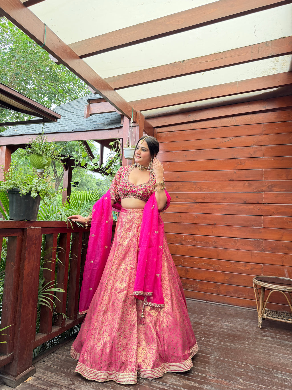 E435 AARFA REGAL LEHENGA