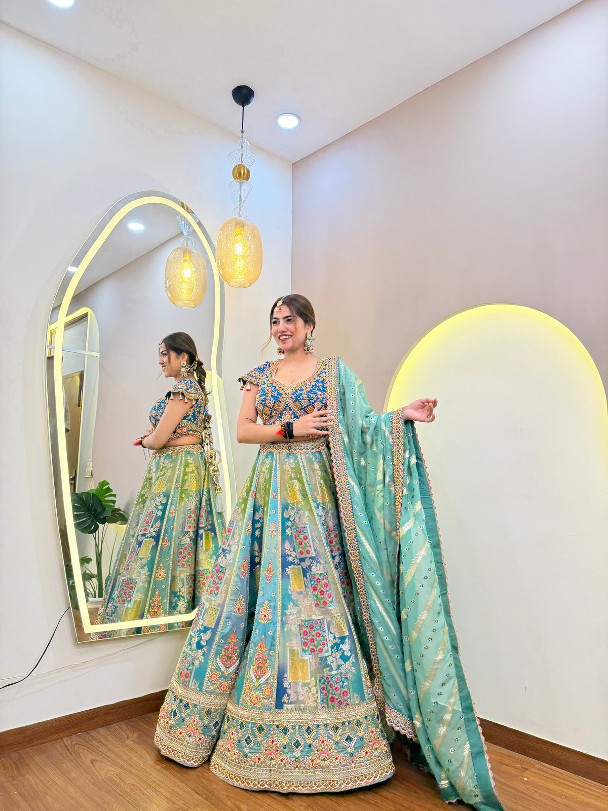 E649 AARFA REGAL LEHENGA