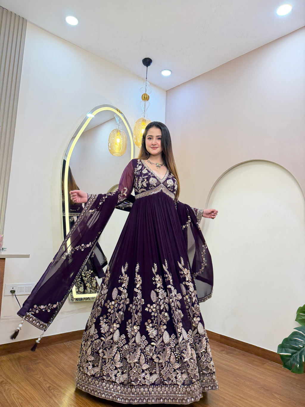 E345 AARFA REGAL ANARKALI