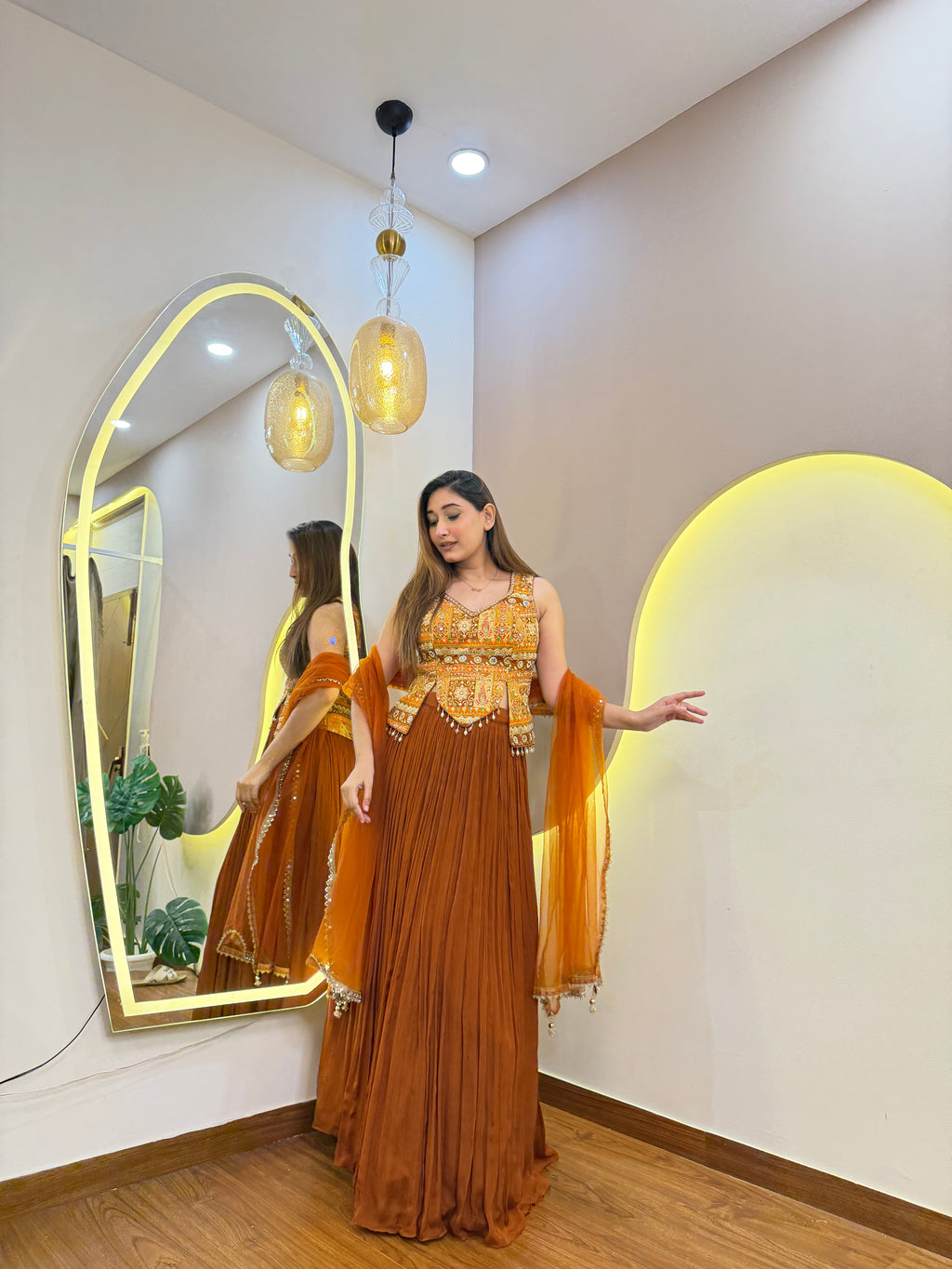 E714 LEHENGA CHOLI