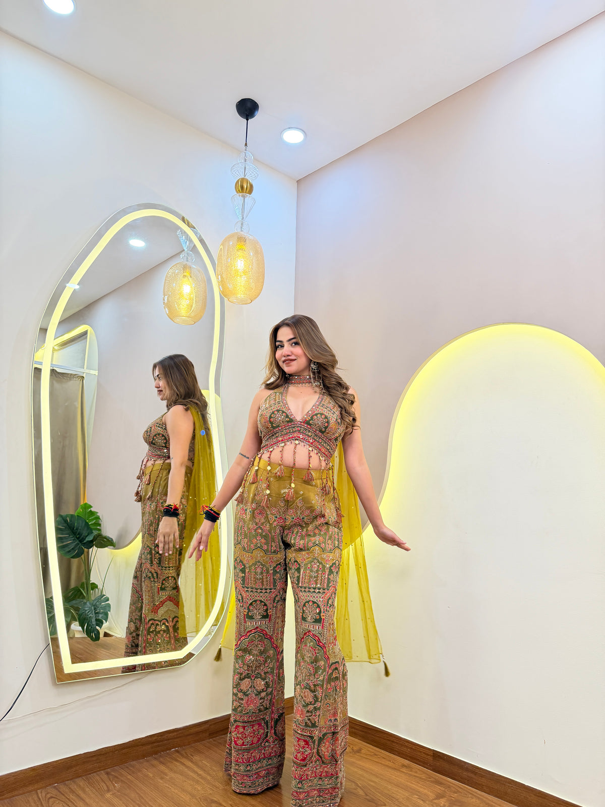 E646 CROP TOP SHARARA SET