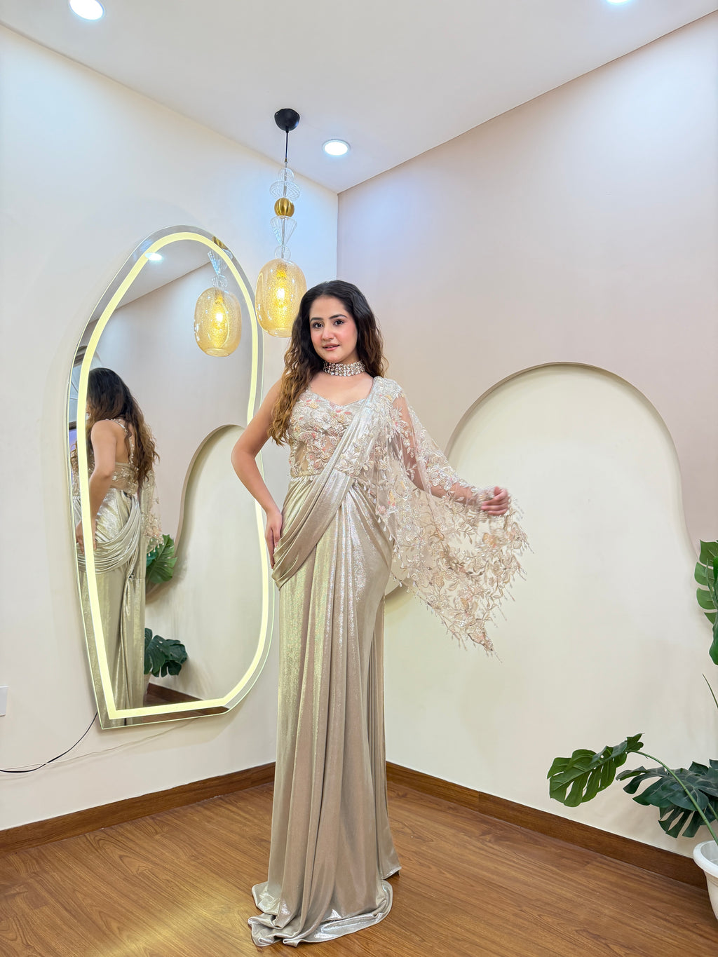 E86 AARFA REGAL DRAPE SAREE