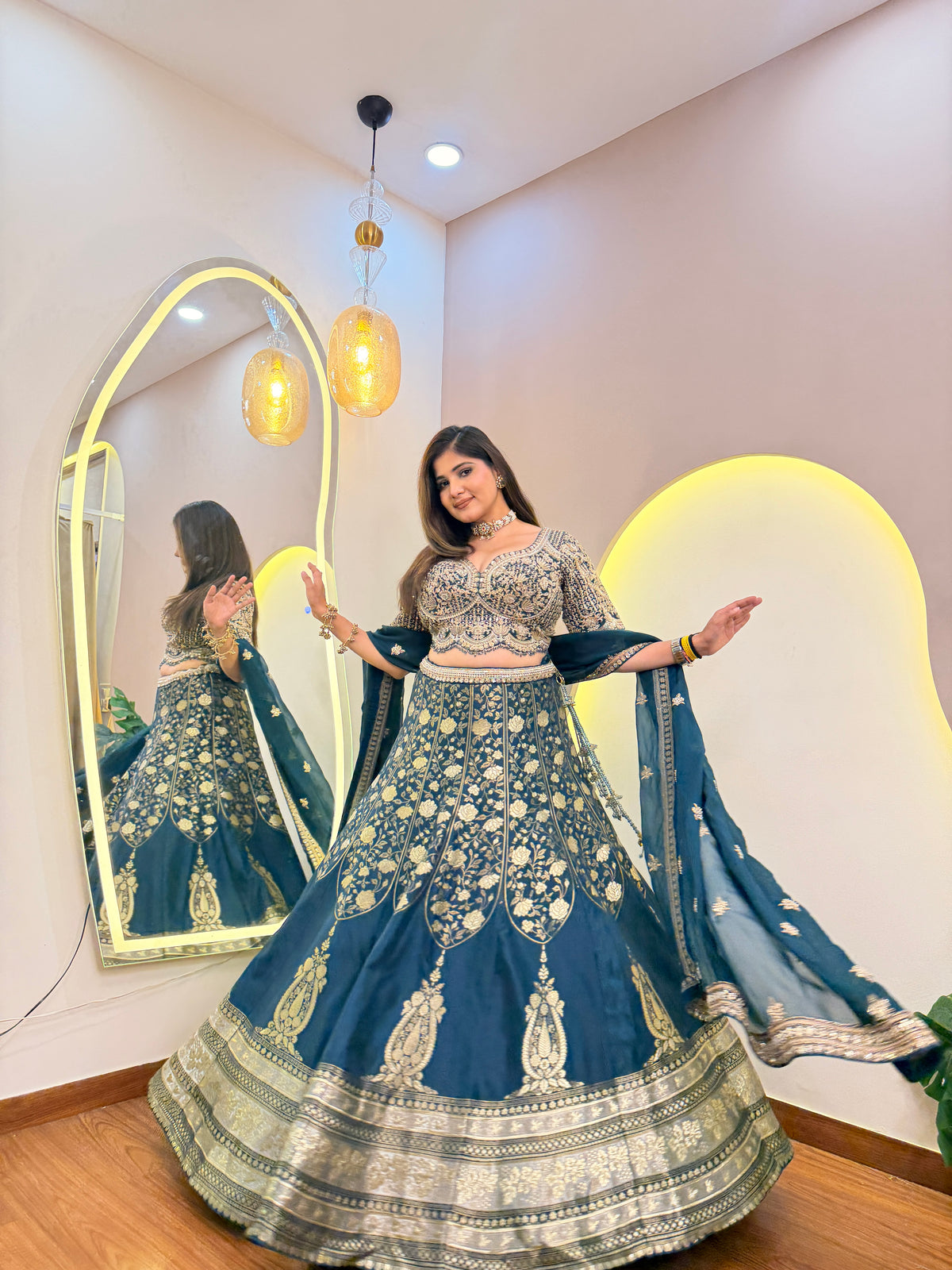 E709 LEHENGA
