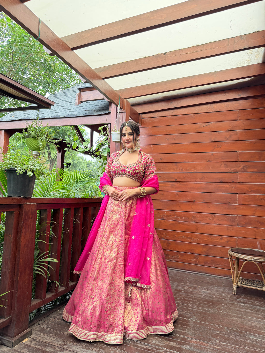 E435 AARFA REGAL LEHENGA