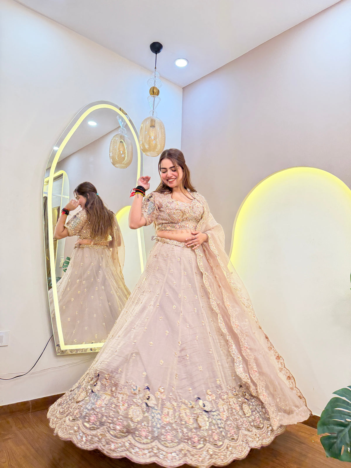 E631 AARFA REGAL LEHENGA