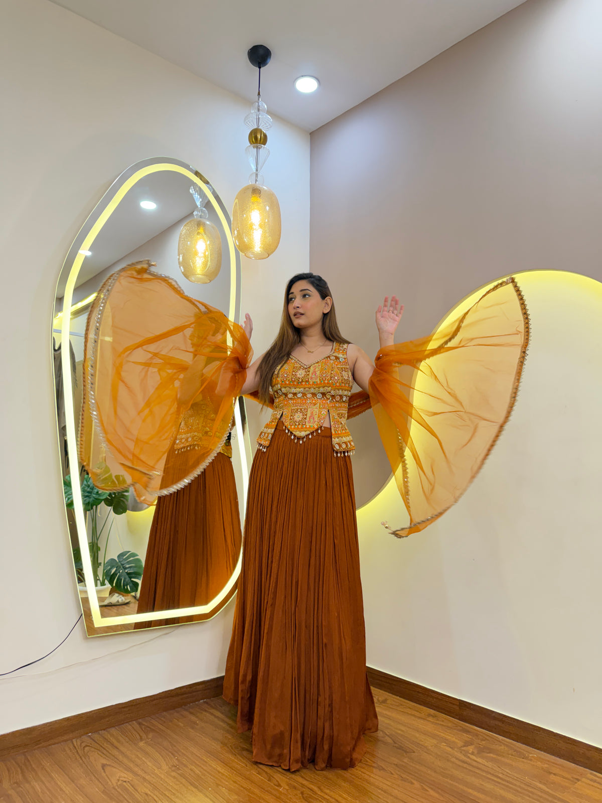 E714 LEHENGA CHOLI