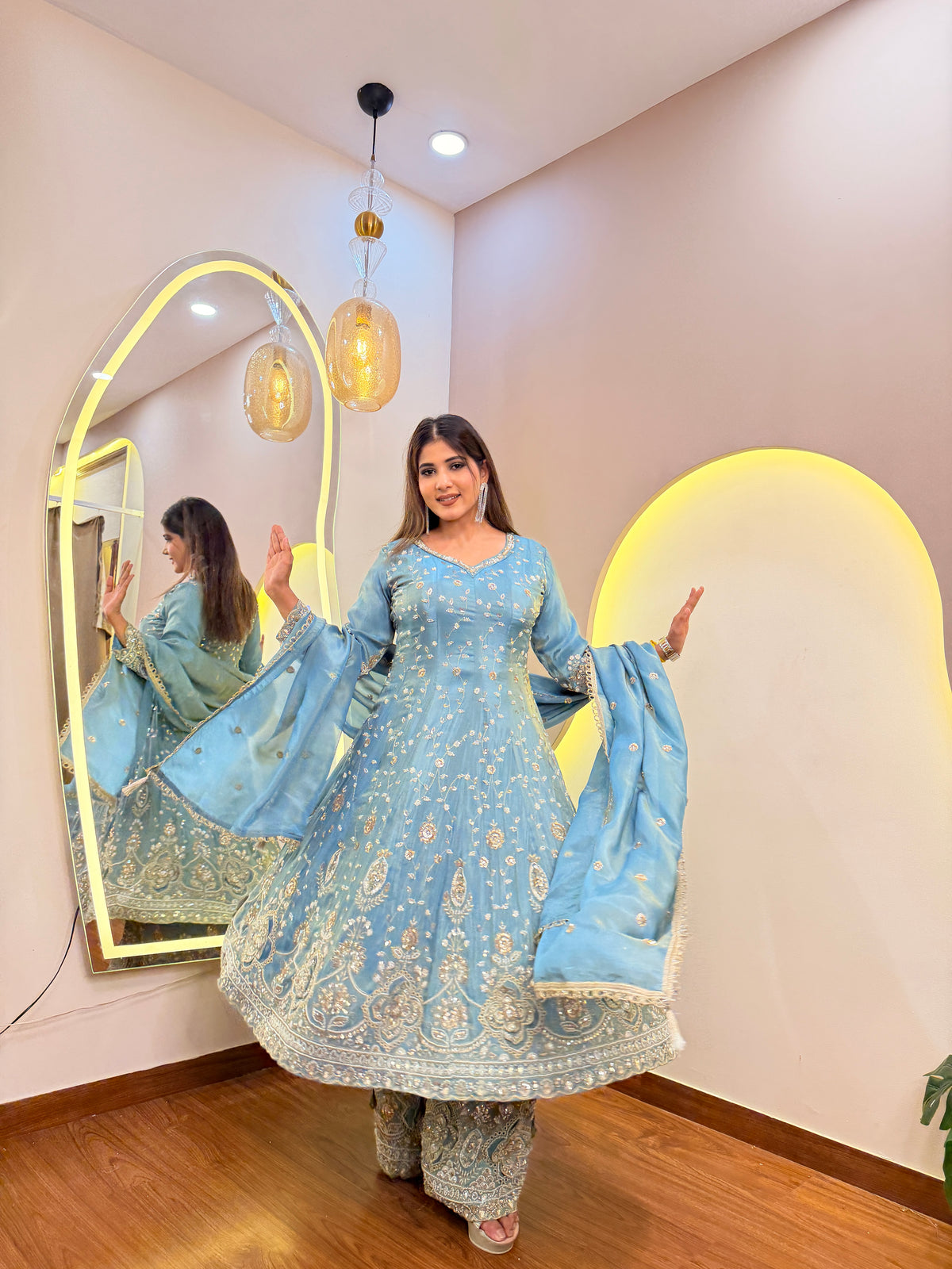 E743 ANARKALI SUIT