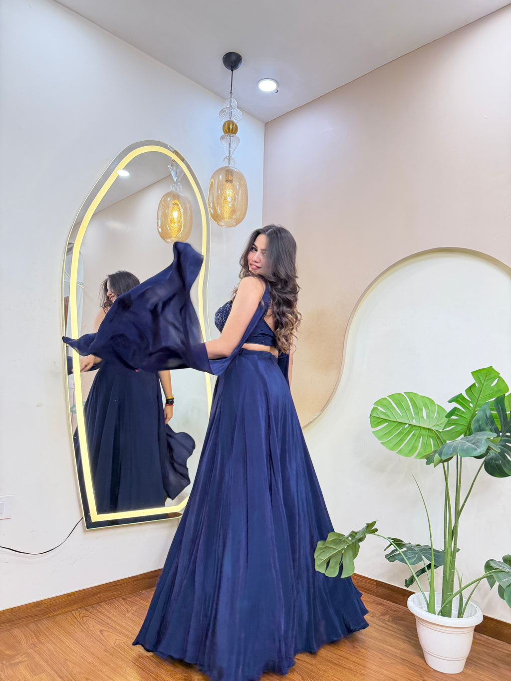 D713  LEHNGA CHOLI