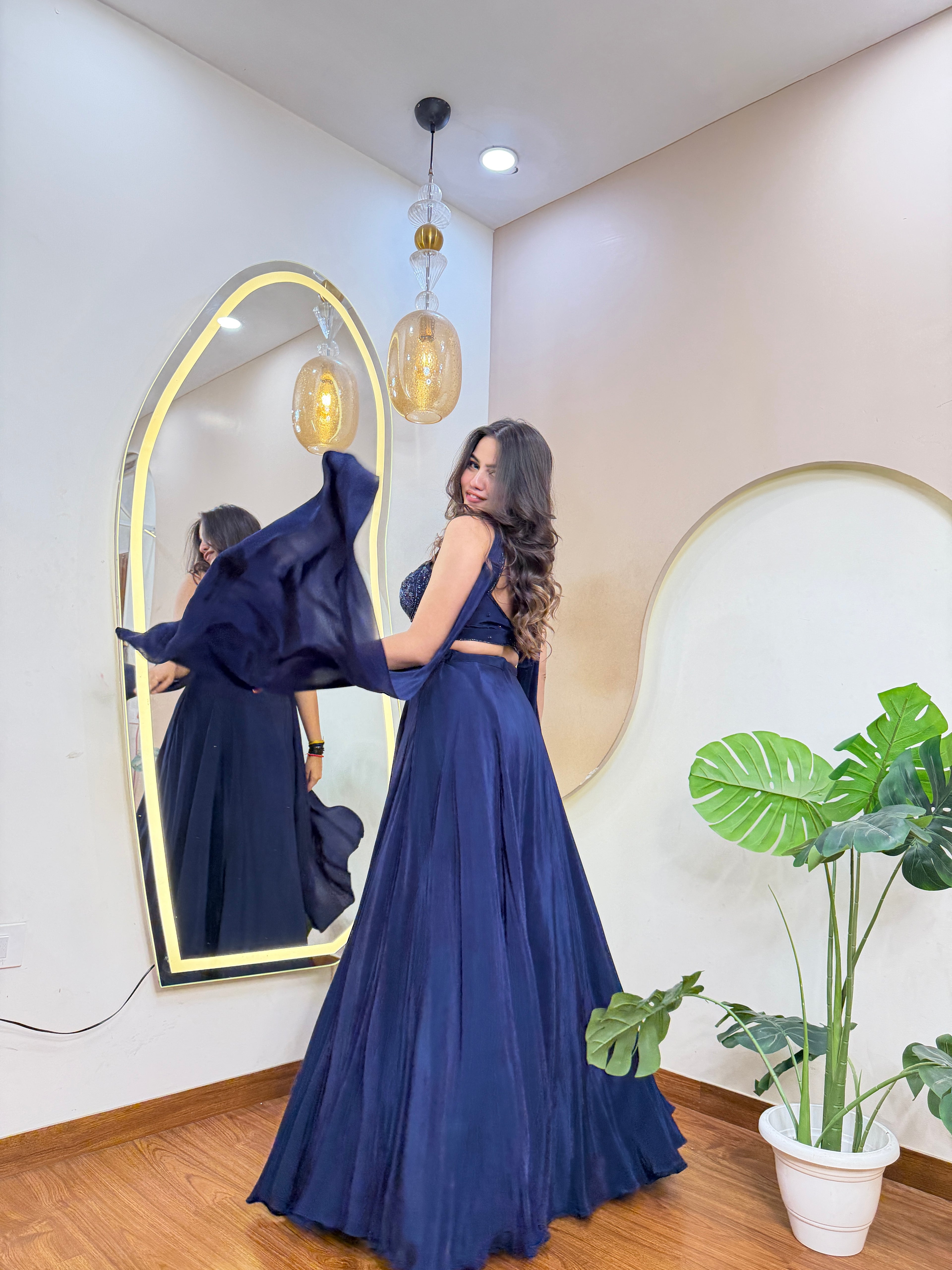 D713  LEHNGA CHOLI