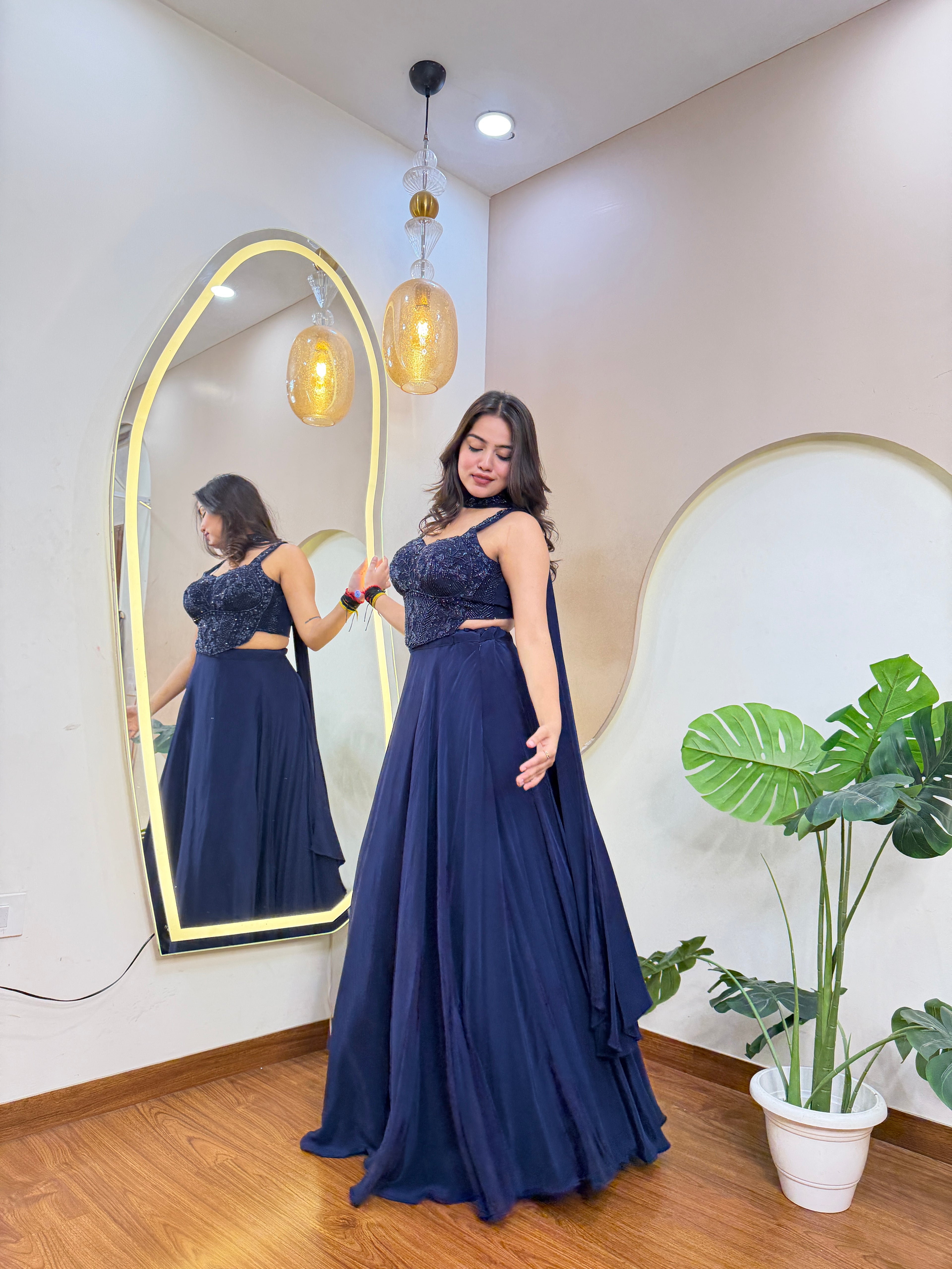 D713  LEHNGA CHOLI