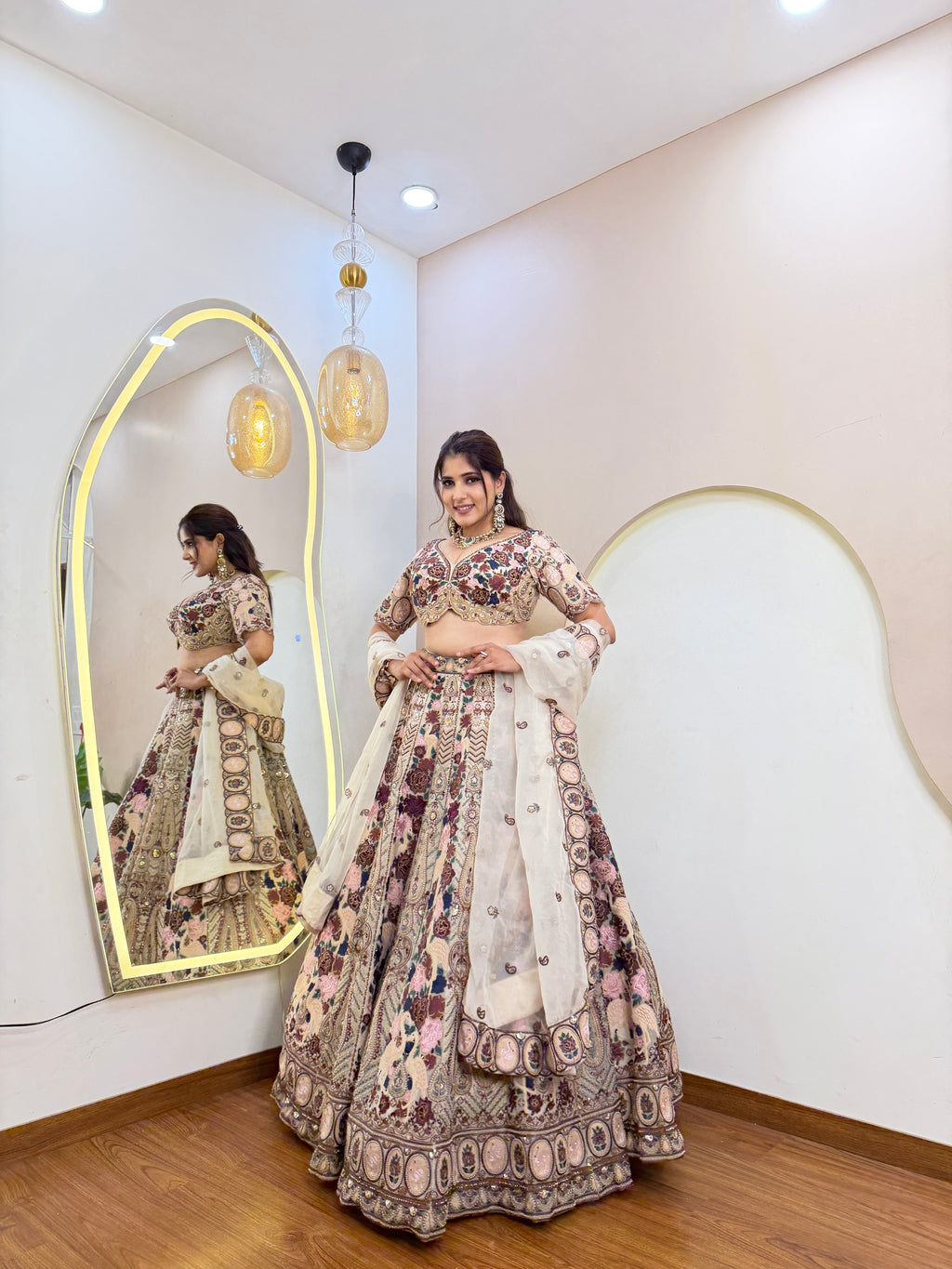 D722 LEHENGA CHOLI