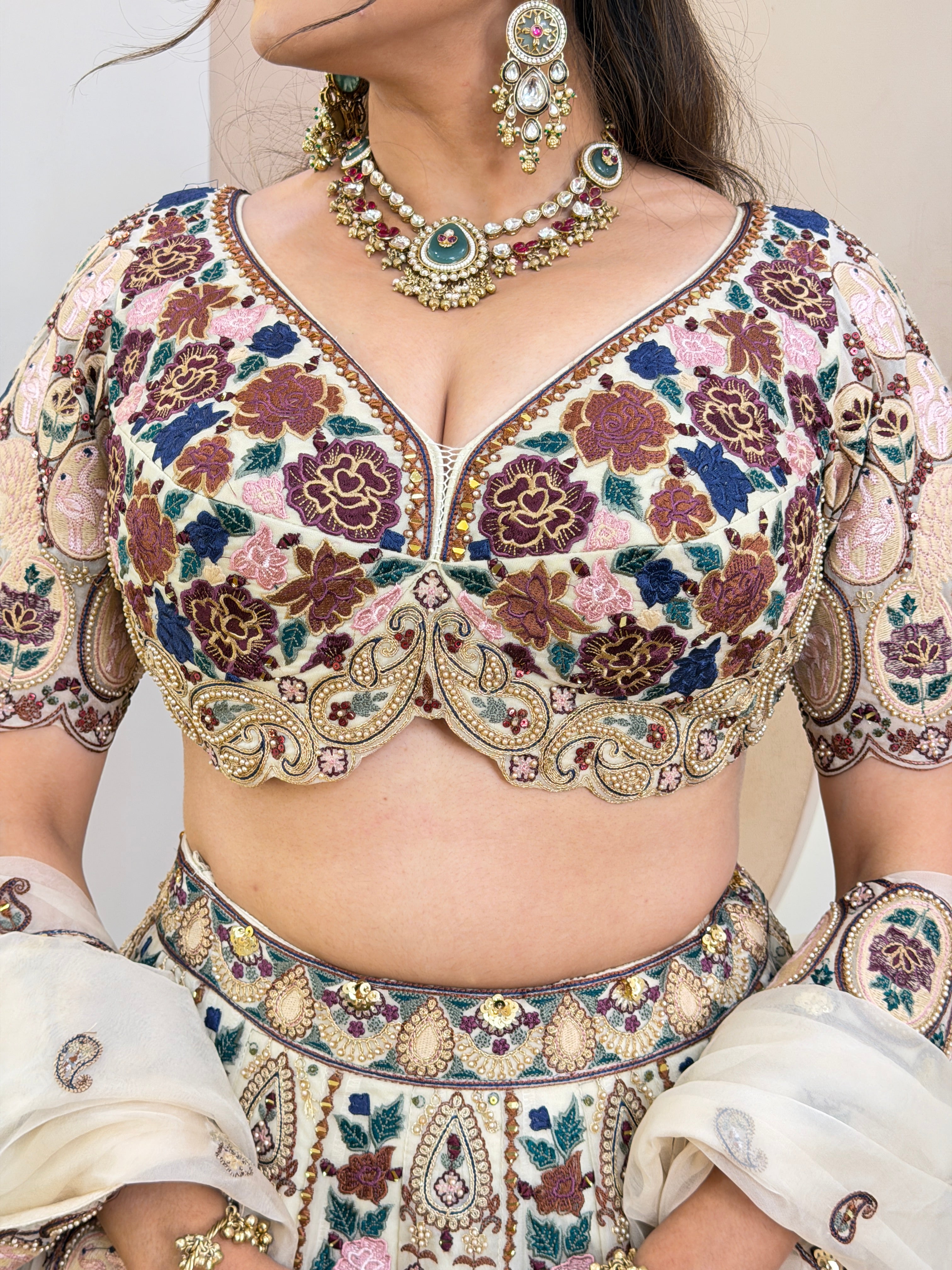 D722 LEHENGA CHOLI