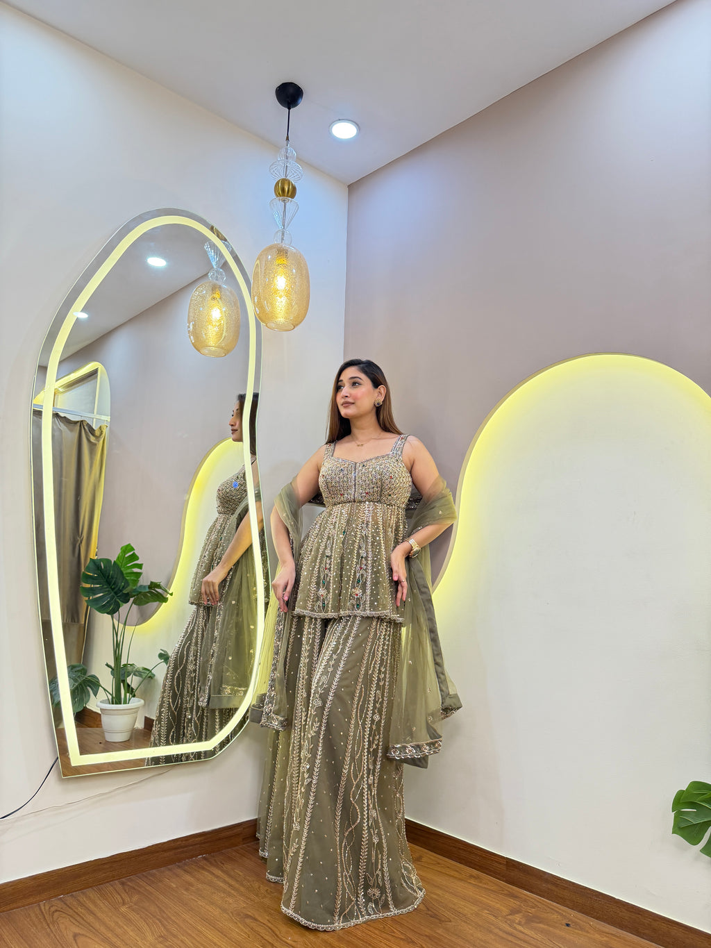 E570 PEPLUM SHARARA SET