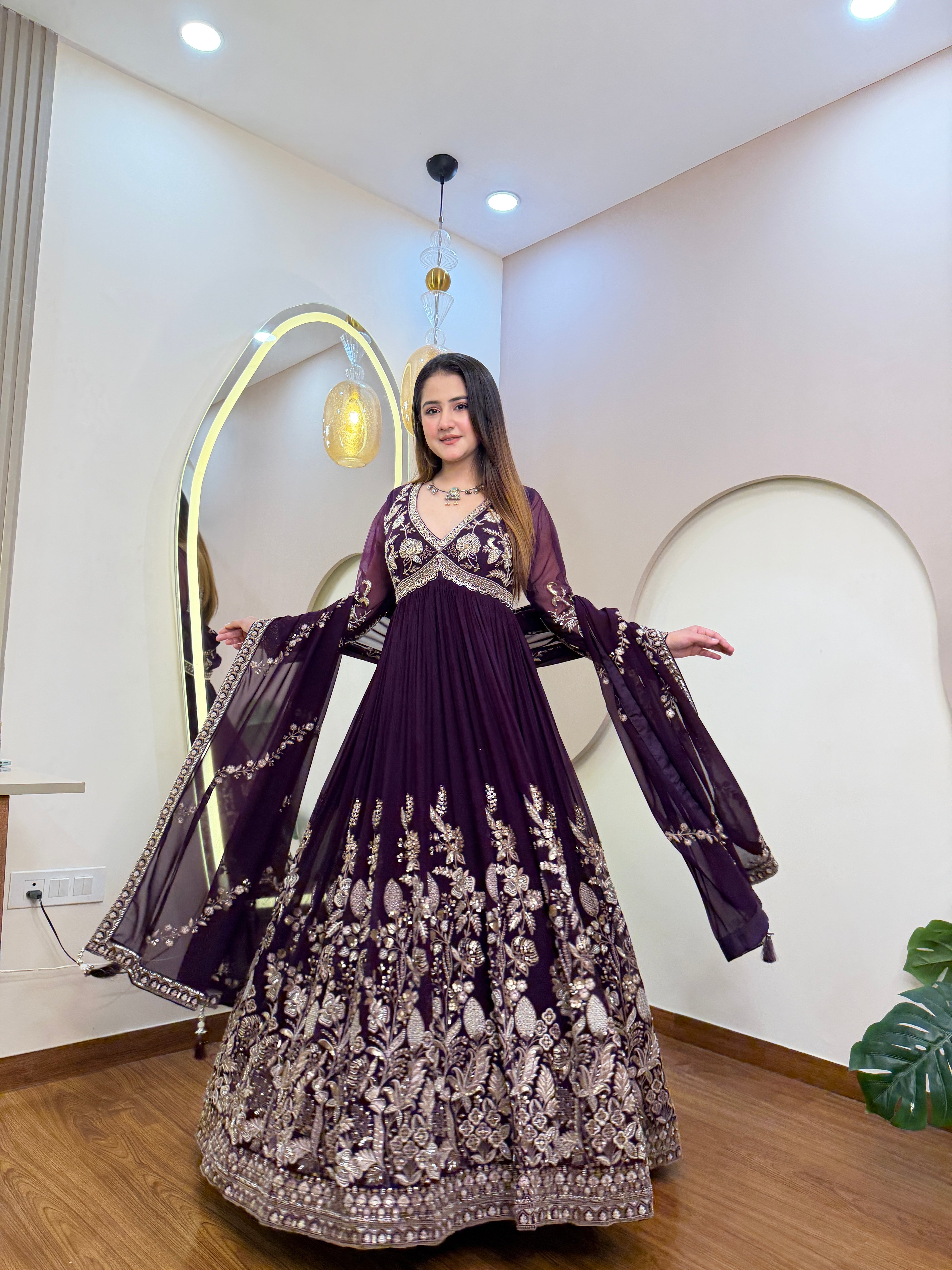 E345 AARFA REGAL ANARKALI