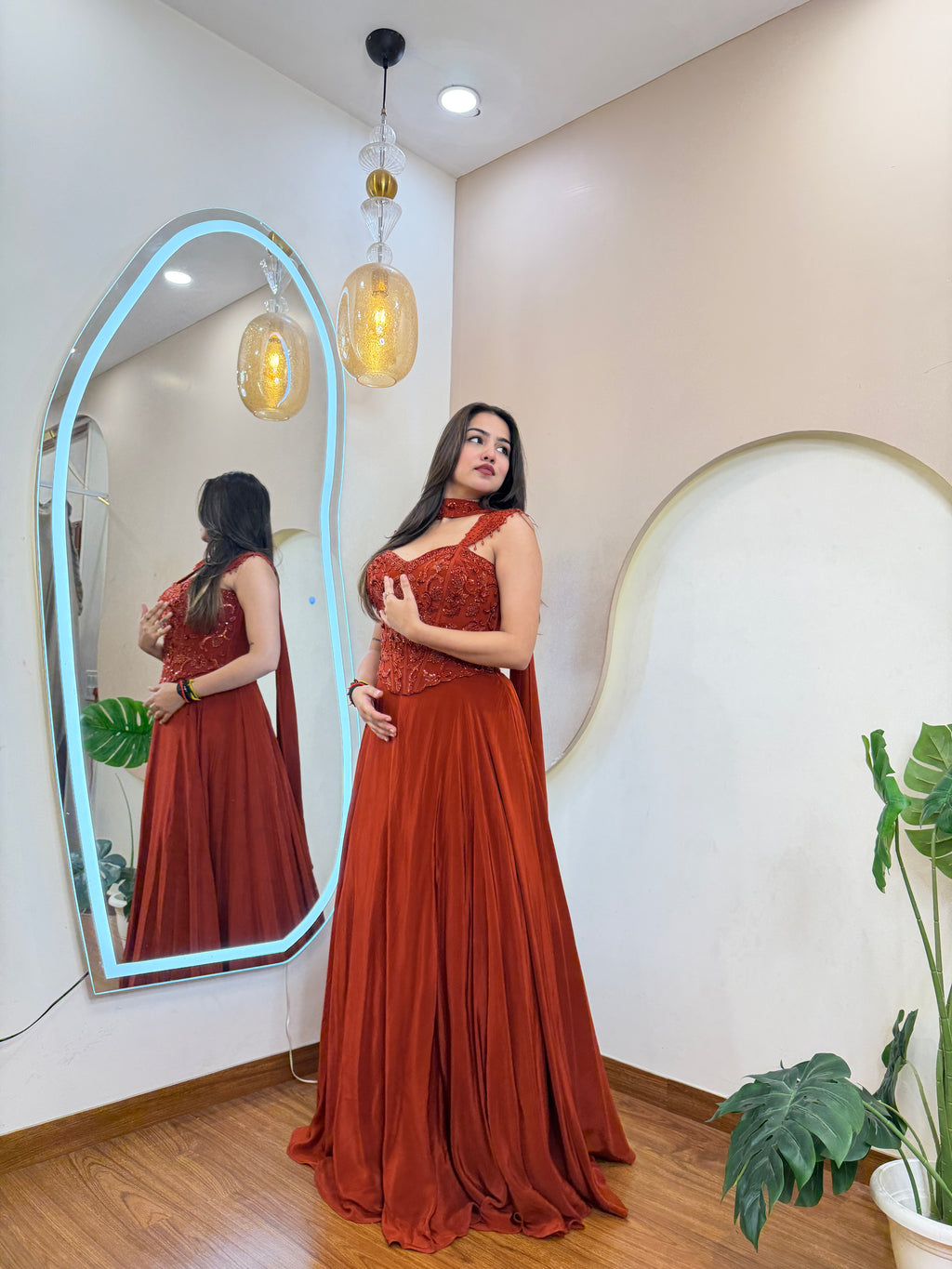 D999  LEHNGA CHOLI