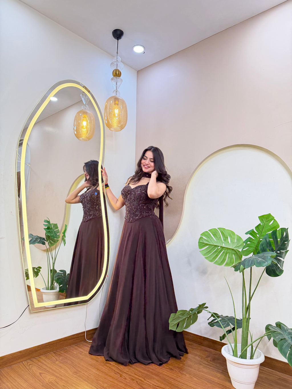 D999  LEHNGA CHOLI
