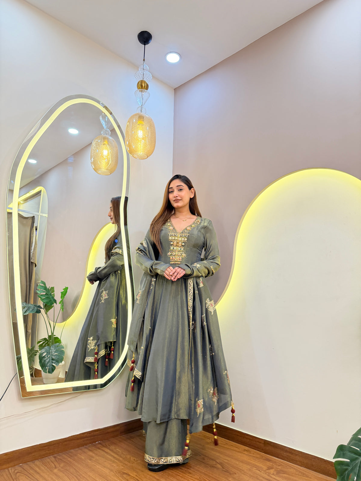 E283 3PC ANARKALI SUIT