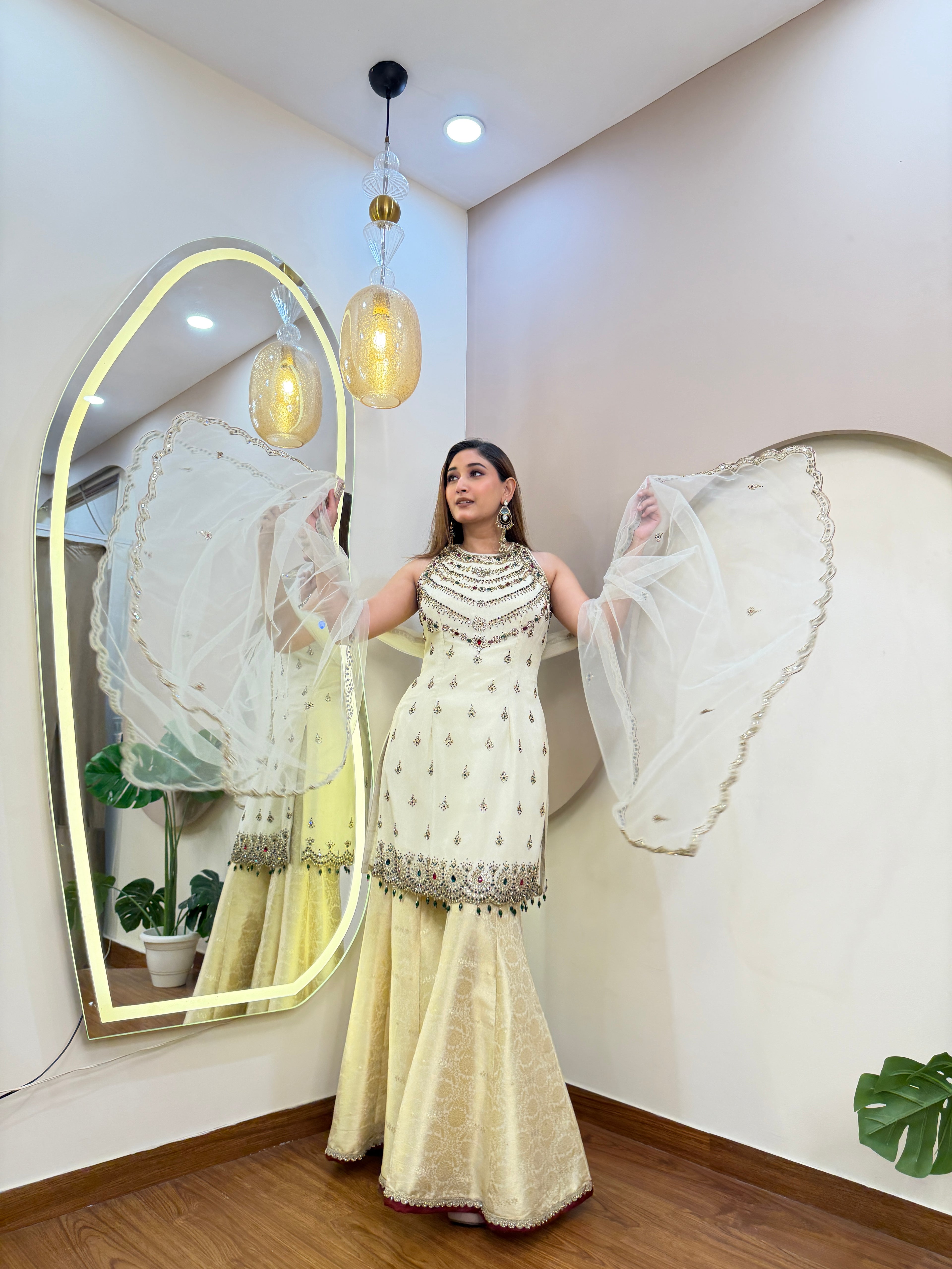 E996 AARFA REGAL SHARARA SUIT